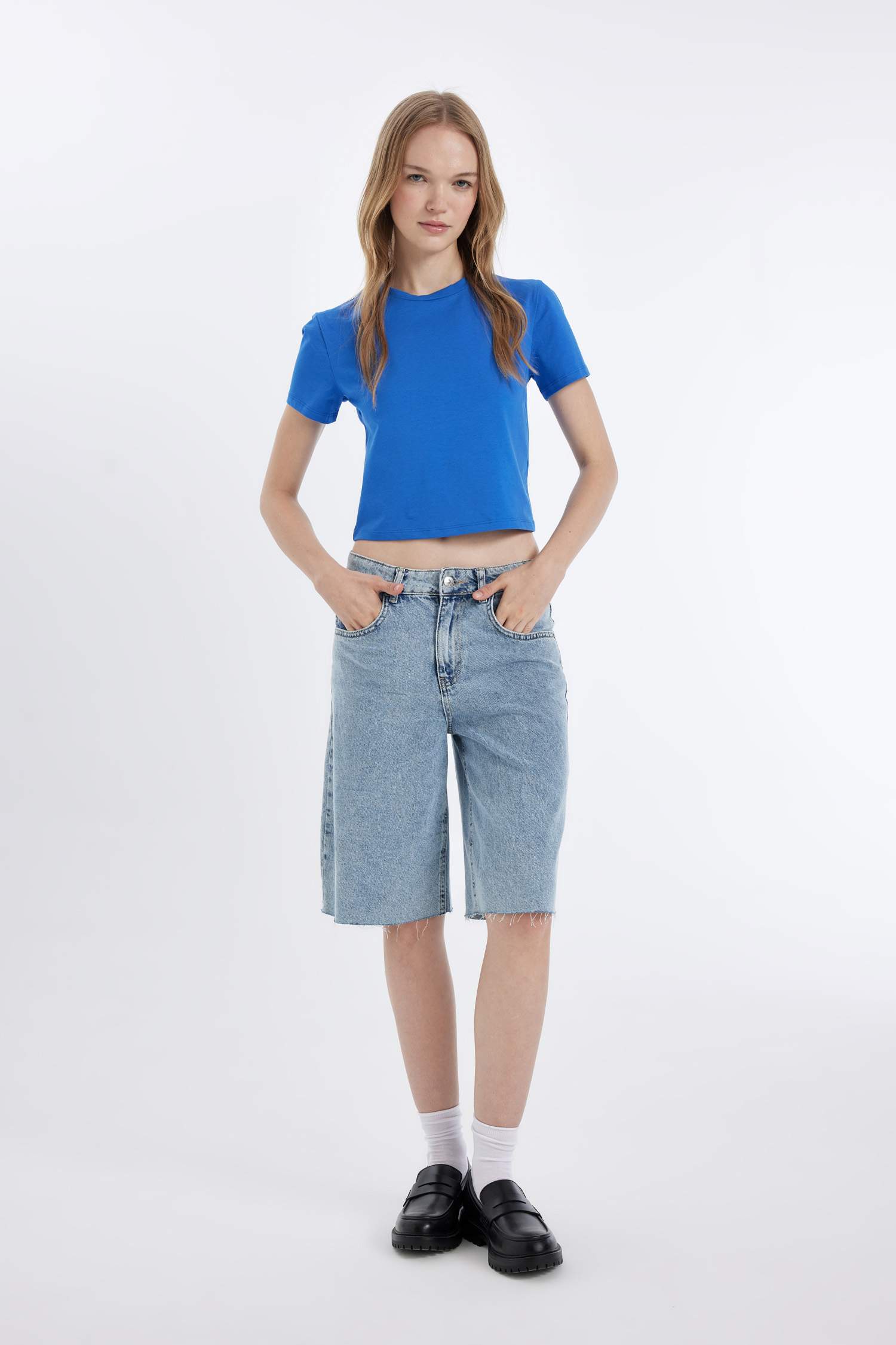 تي شيرت مخصر