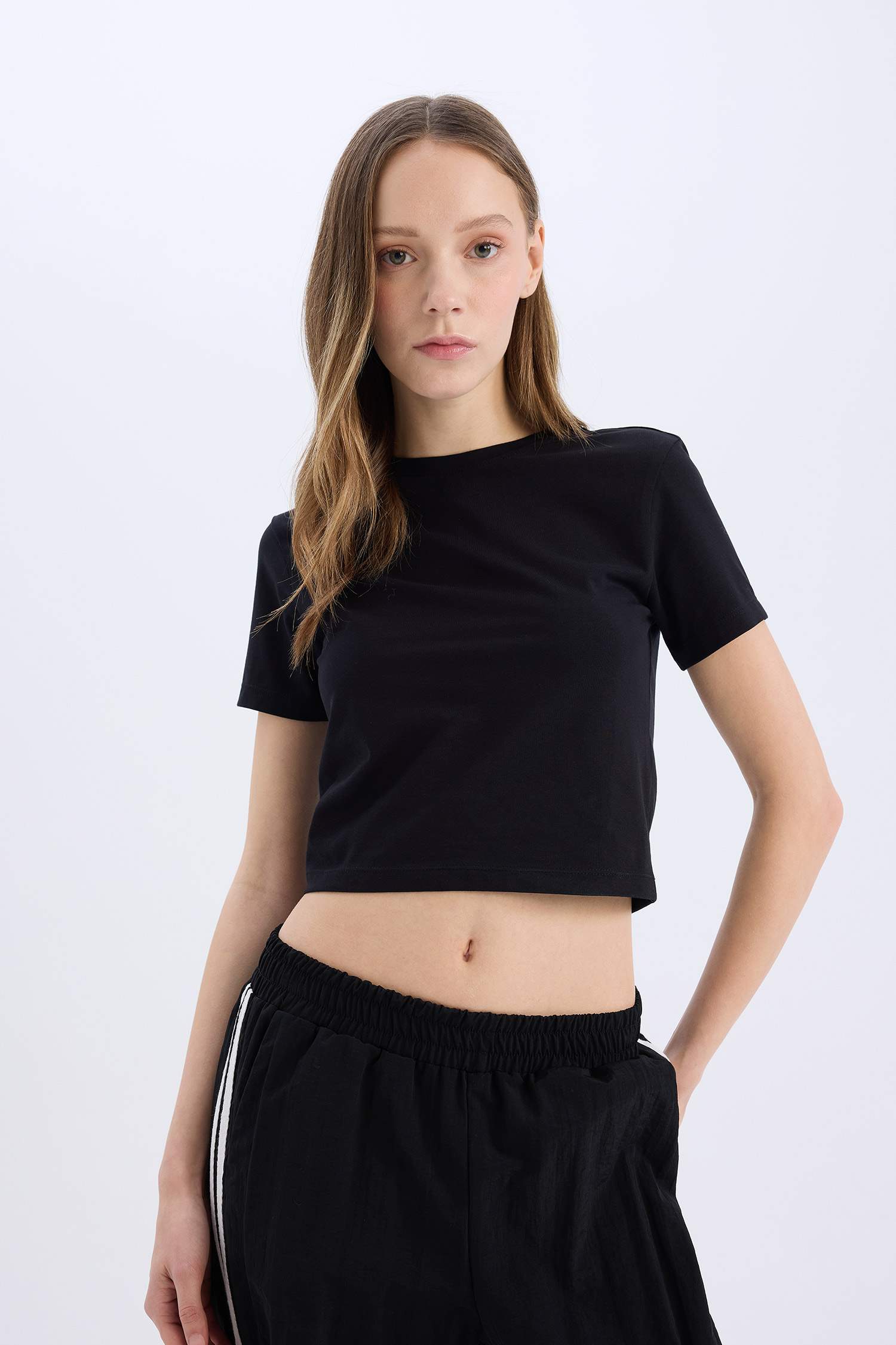 Обтягивающая футболка с коротким рукавом