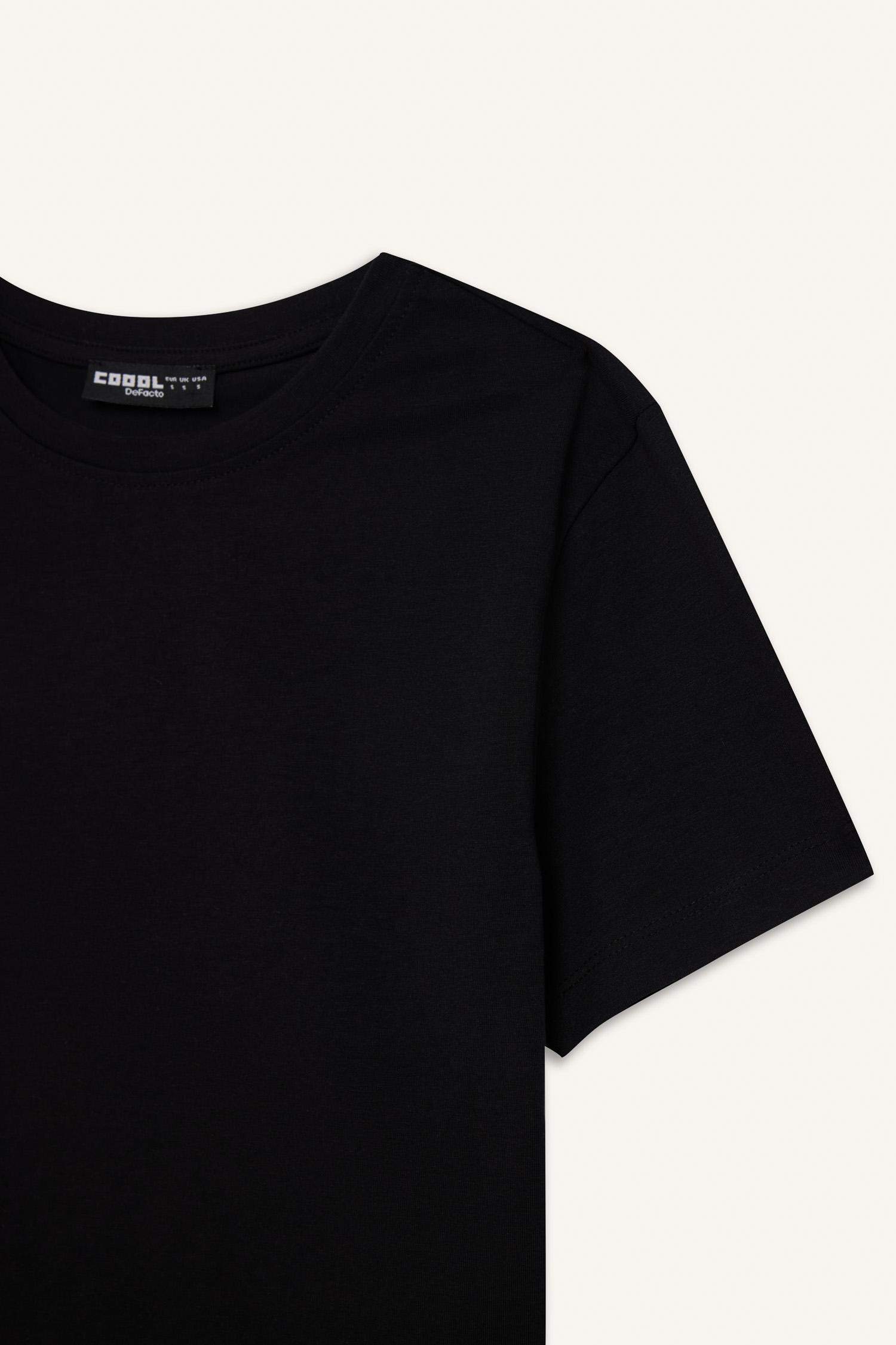 Обтягивающая футболка с коротким рукавом