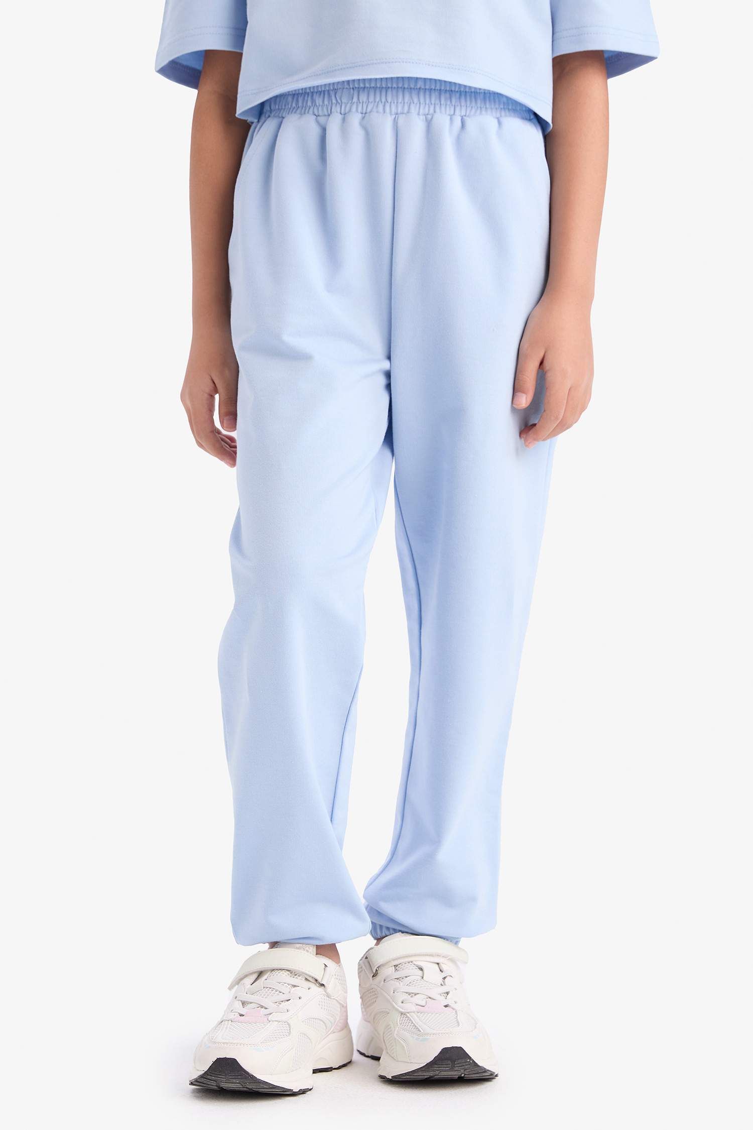 Комплект для девочек: футболка с коротким рукавом и принтом, брюки с эластичной талией и манжетами