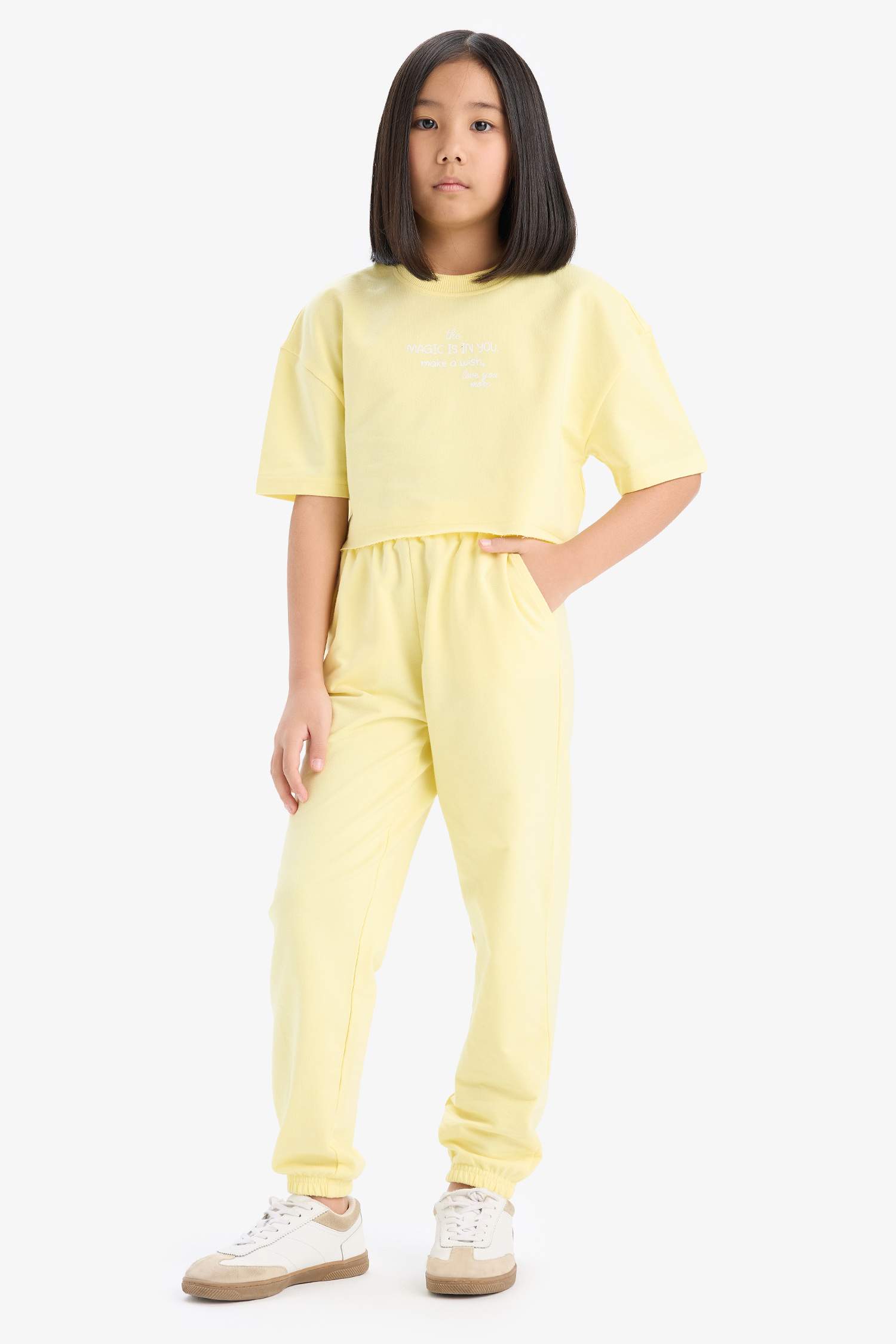 سيت بناتي تيشيرت وبنطلون - قطعتين