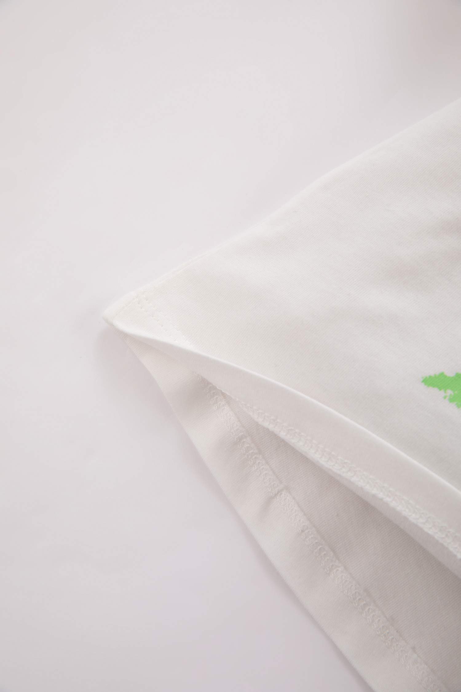 طقم بناتي فلورال تي شيرت وشورت - قطعتين