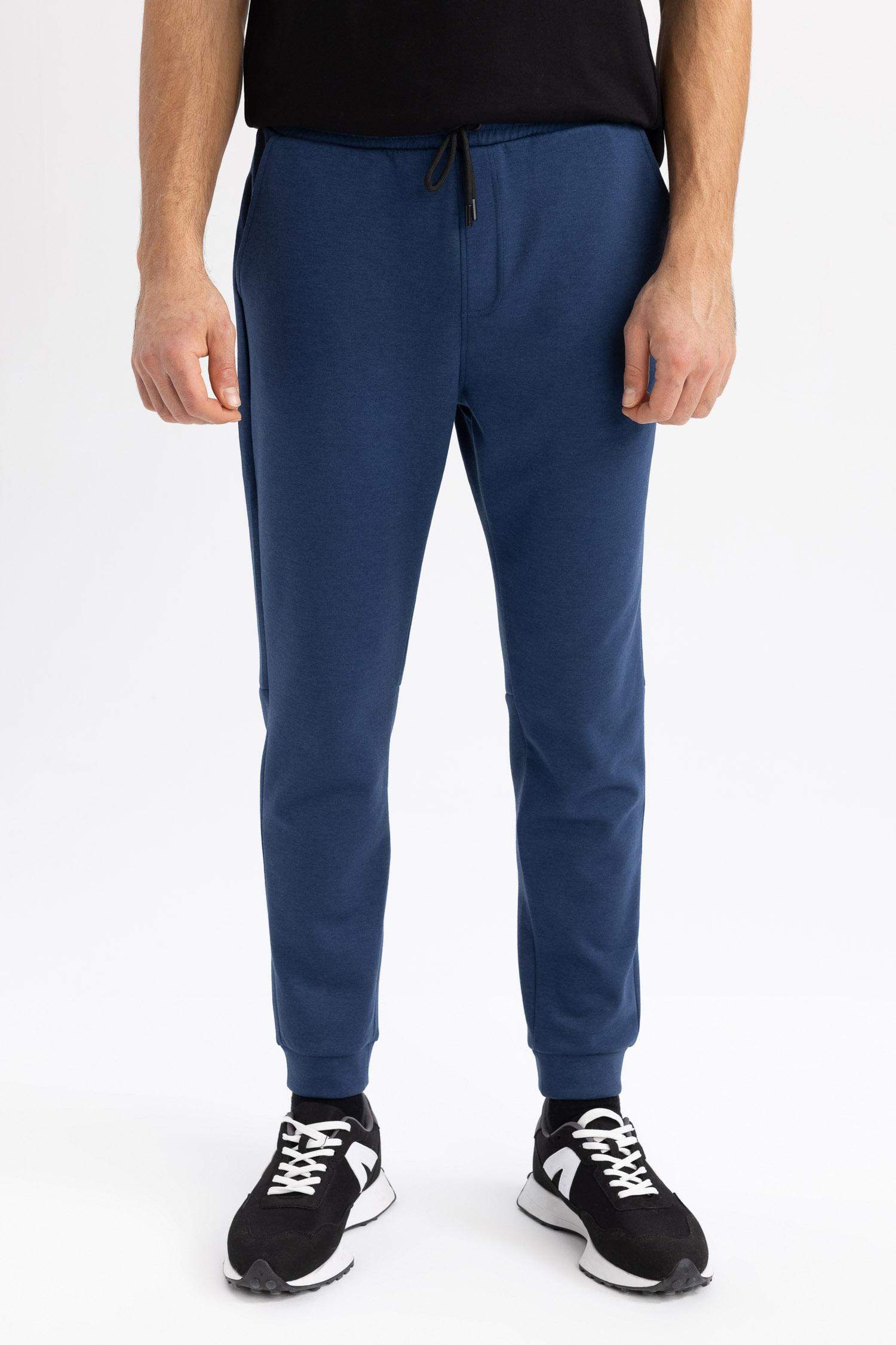 DeFactoFit Slim Fit Sporcu İnce Jogger Eşofman Altı Dar Kesim Skuba Dalgıç Kumaş Standart Paça Beli Bağcıklı Lastikli Paça