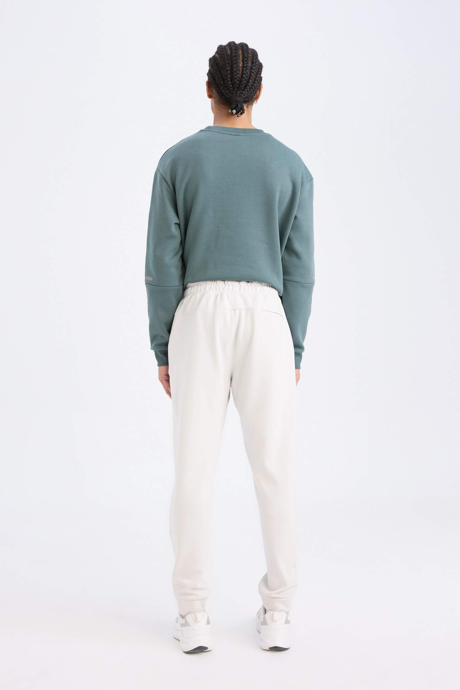 DeFactoFit Slim Fit Dar Kesim Standart Paça Skuba Dalgıç Kumaş Jogger Eşofman Altı