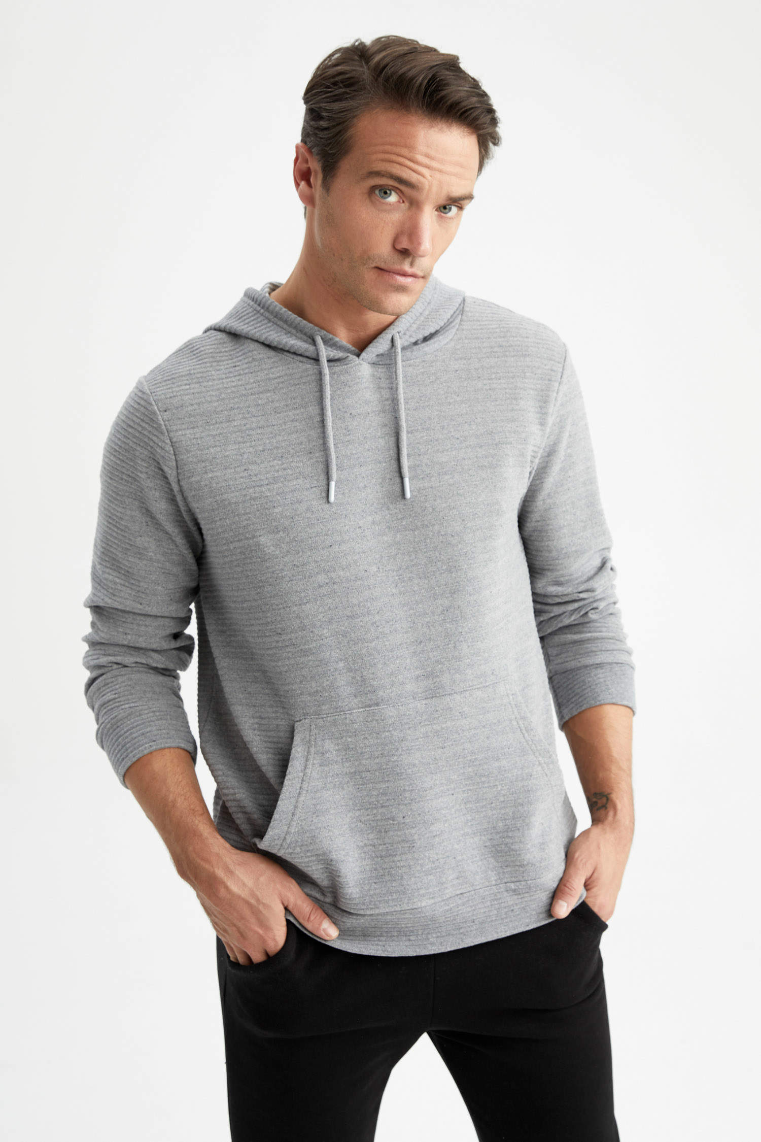 Grey MEN Regular Fit Sweatshirt 2739346 | DeFacto