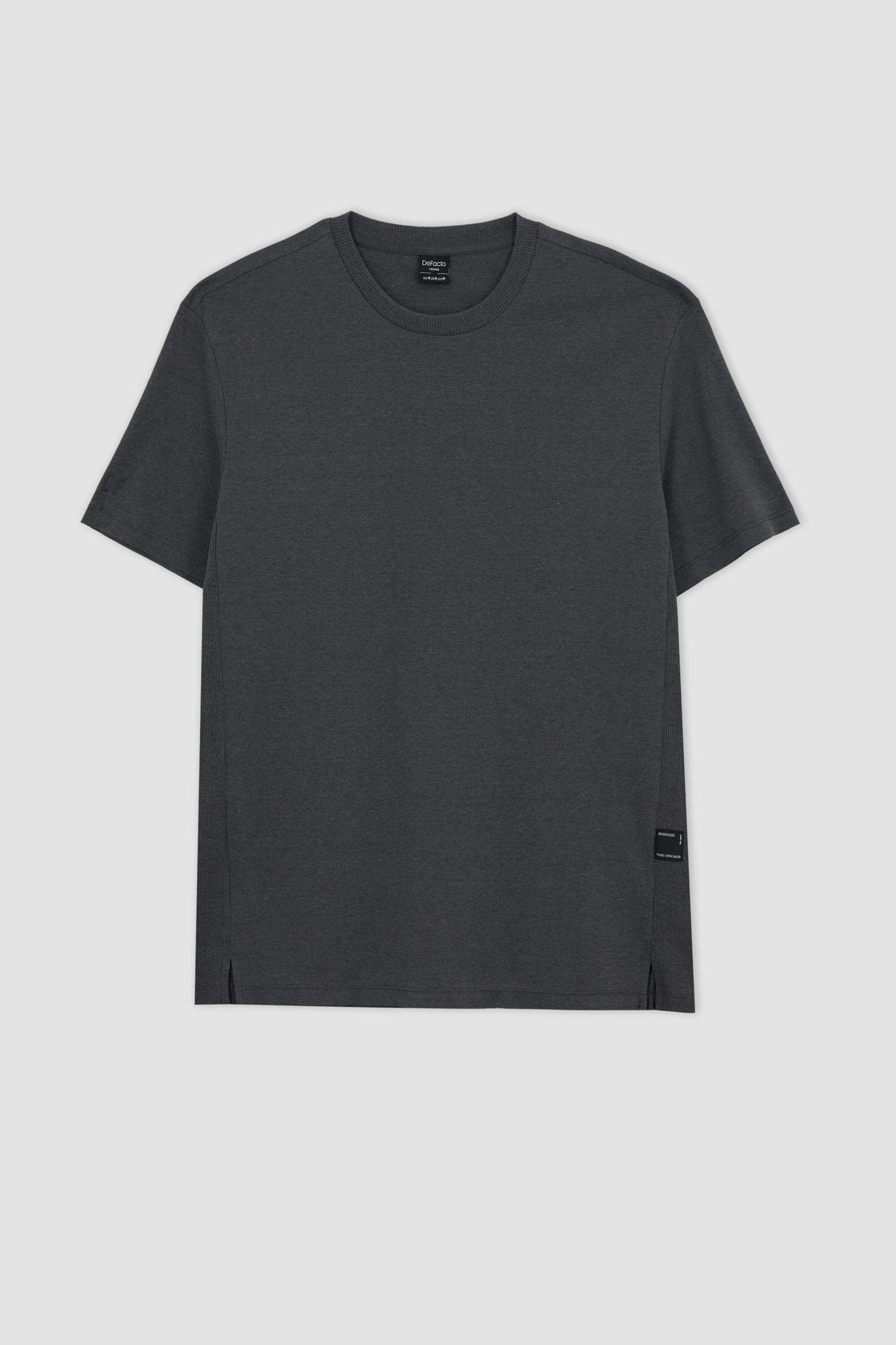 تي شيرت بريميوم بيزك نص كم قصة عادية برقبة مستديرة ميلانج أنترا