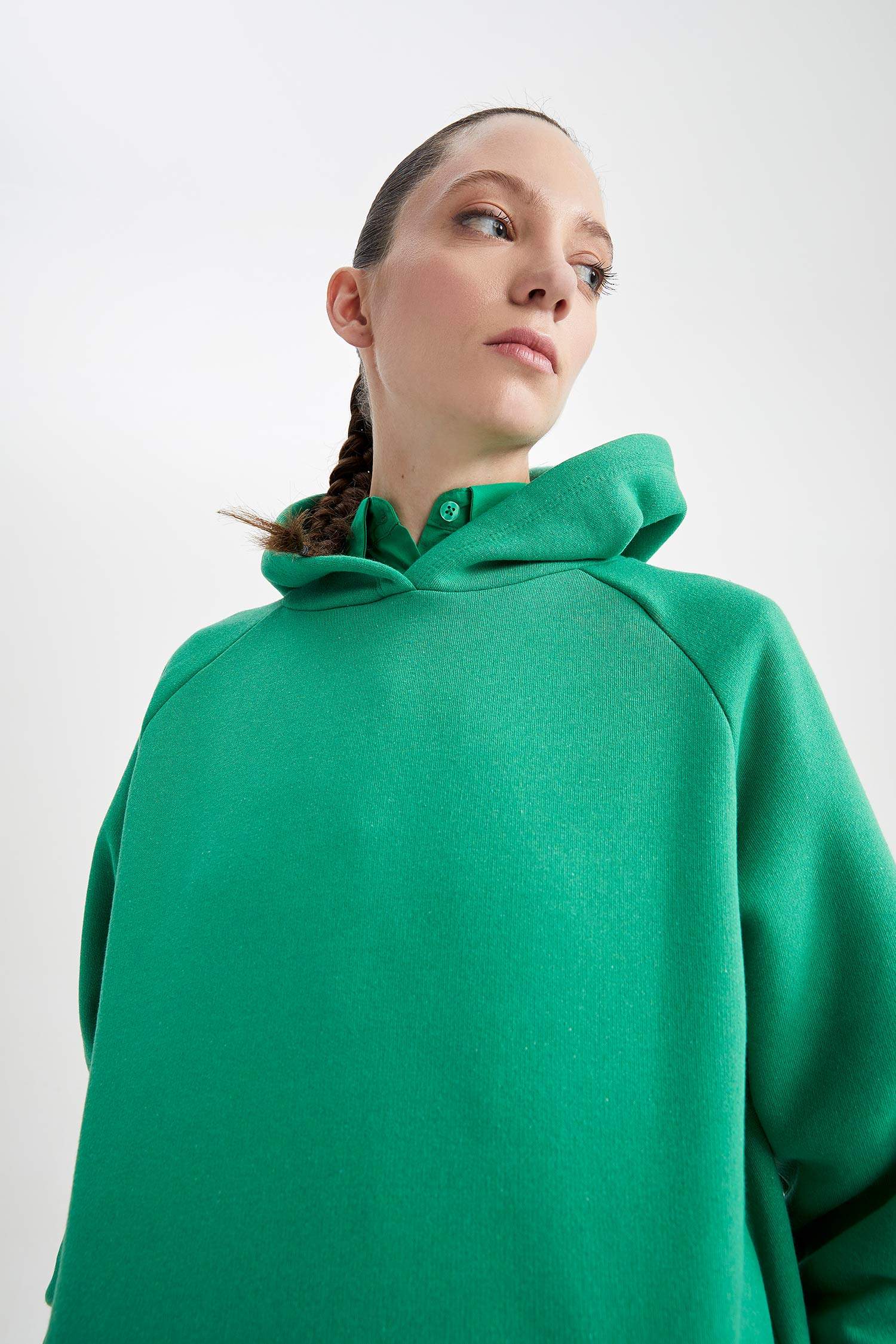 Green WOMEN Crew Neck Hooded Kangaroo Pocket Basic Raglan Sweatshirt ...