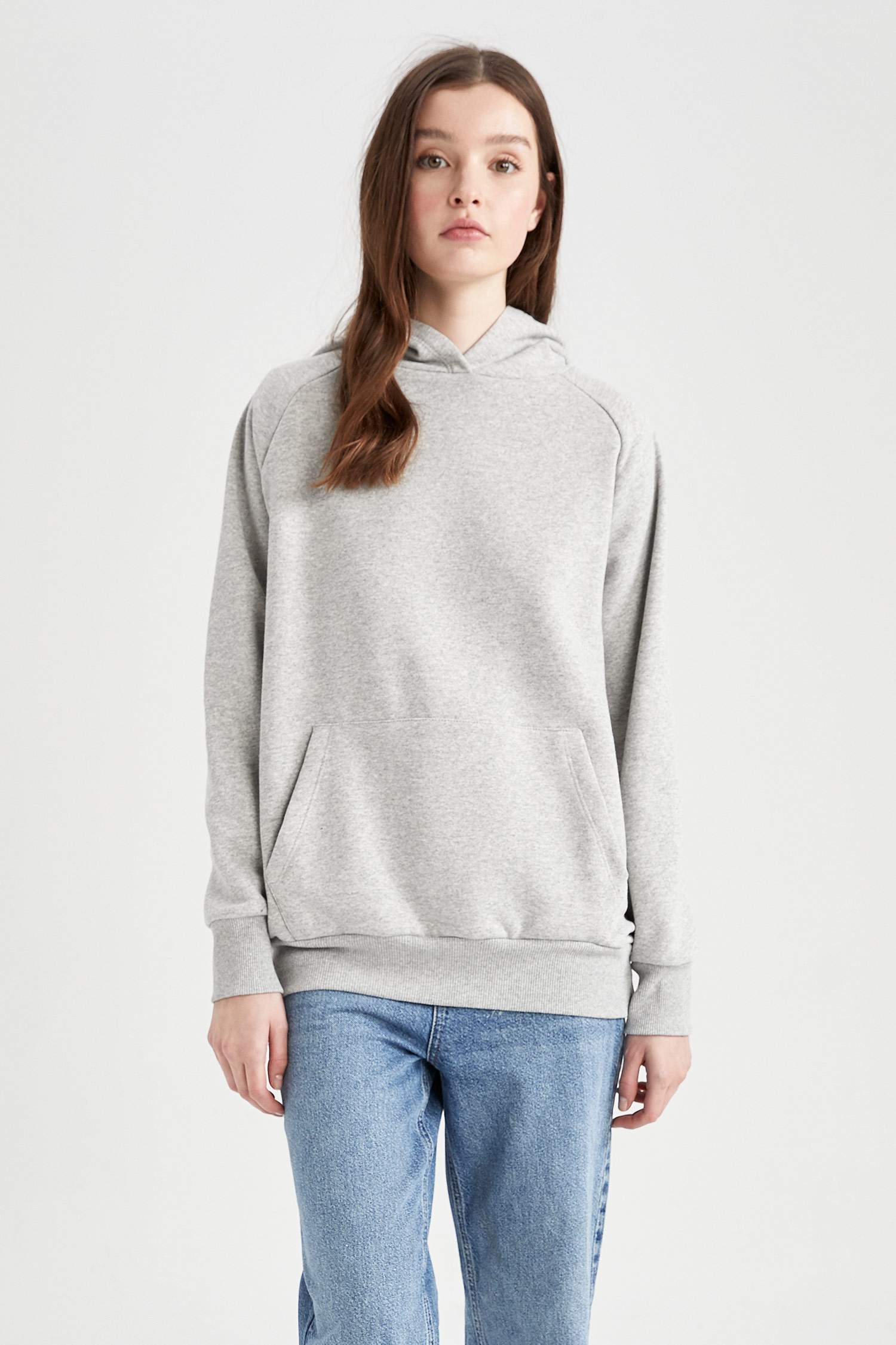 Crew Neck Basic Sweatshirt