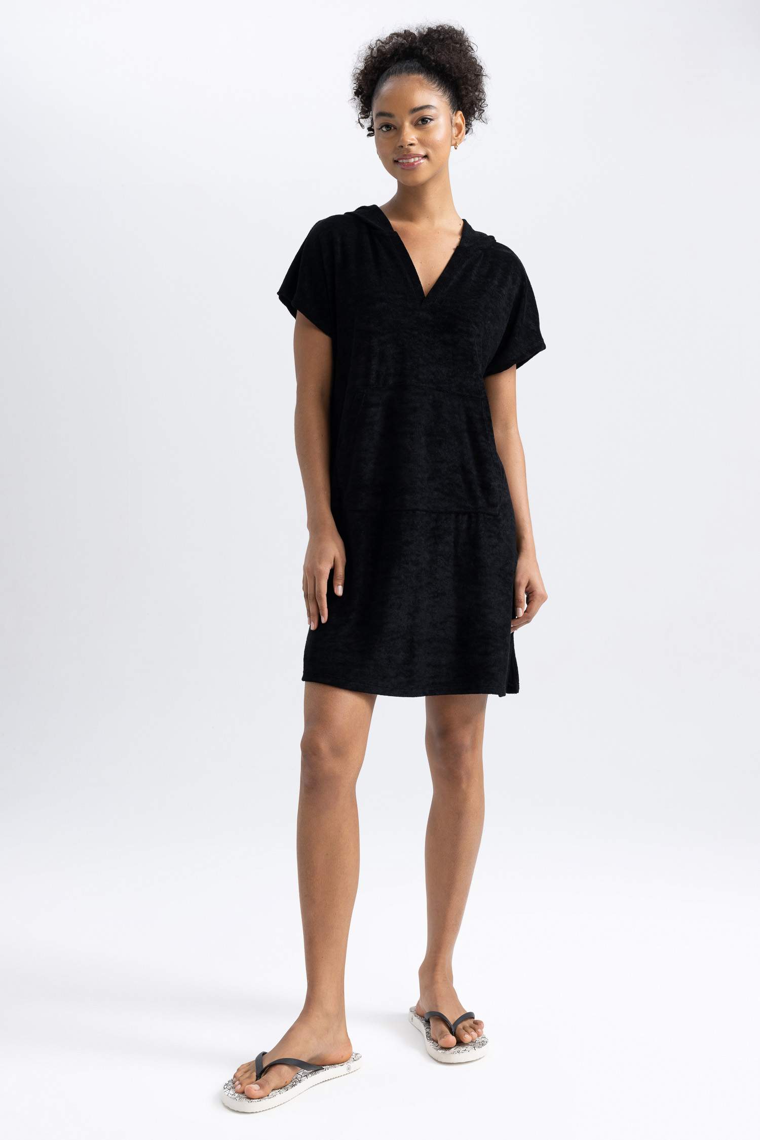 فستان من قماش المنشفة قصة عادية بدون كم بغطاء للرأس