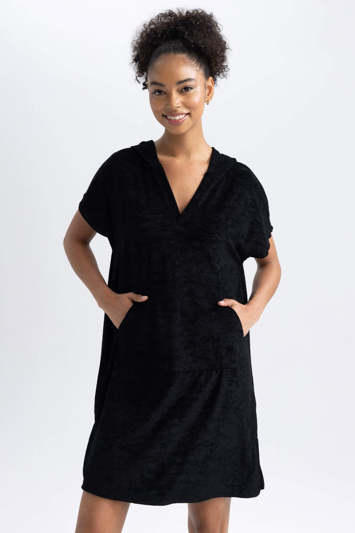 فستان من قماش المنشفة قصة عادية بدون كم بغطاء للرأس