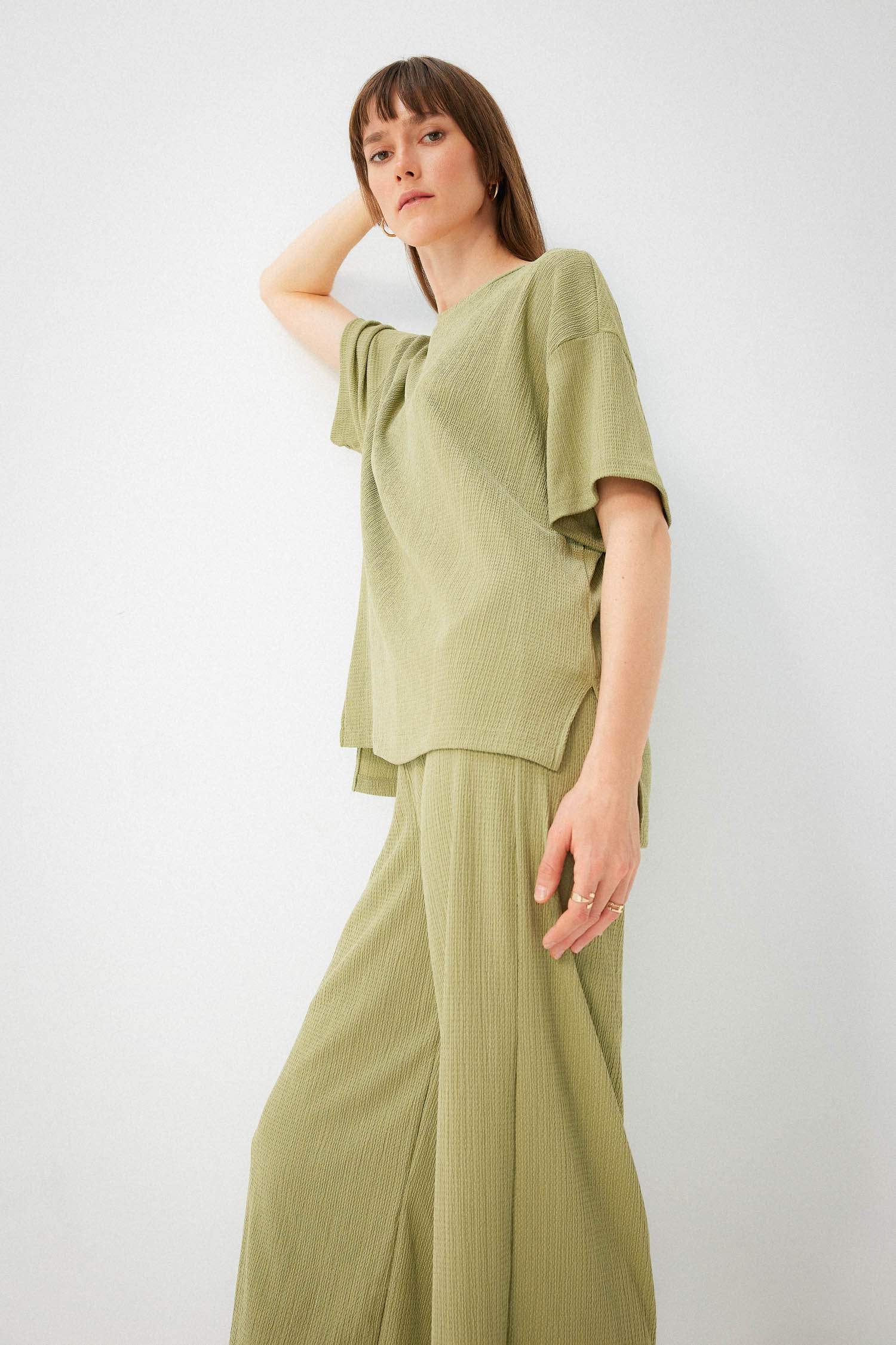 Regular Fit Crew Neck Crepe Short Sleeve T-Shirt