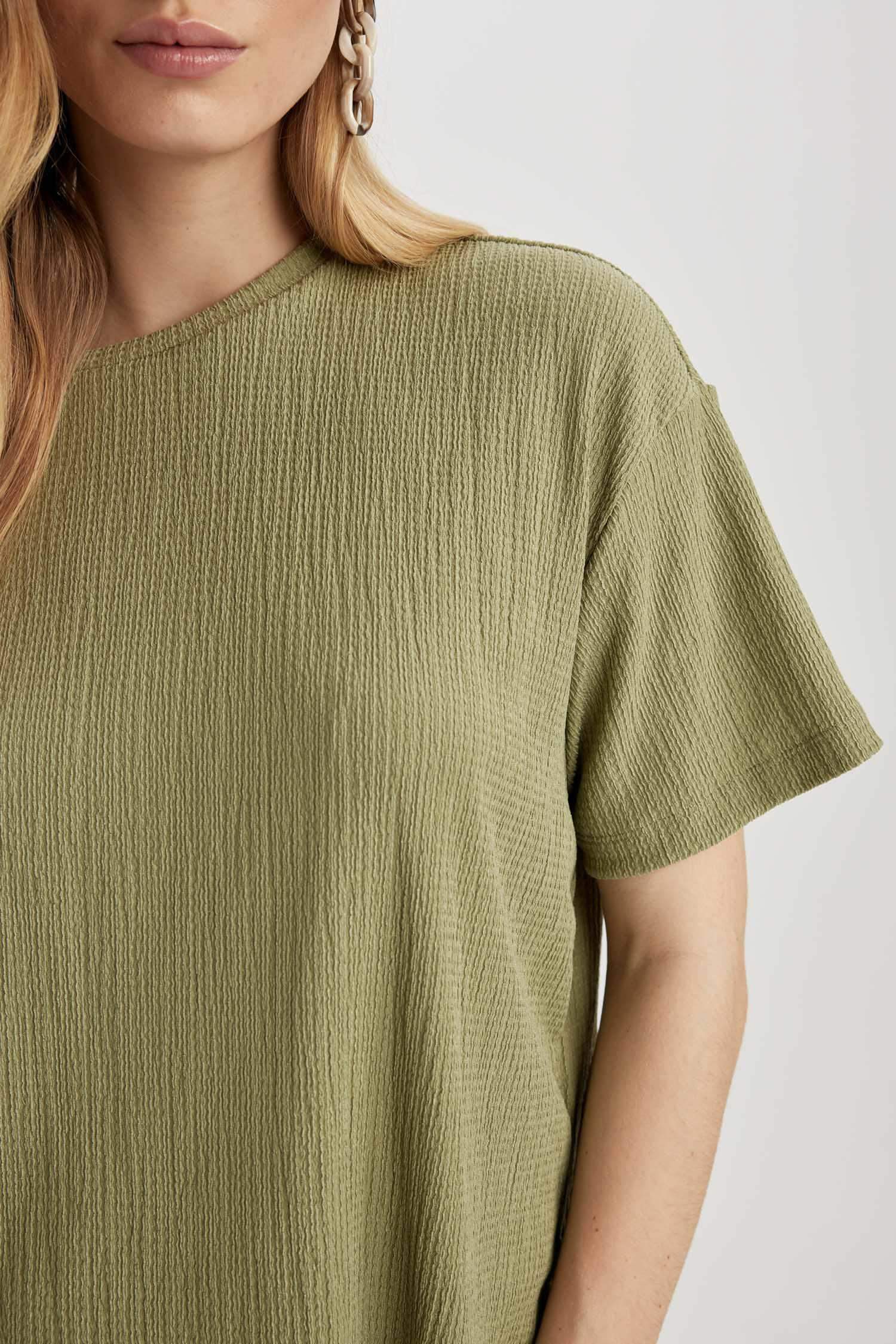 Regular Fit Crew Neck Crepe Short Sleeve T-Shirt