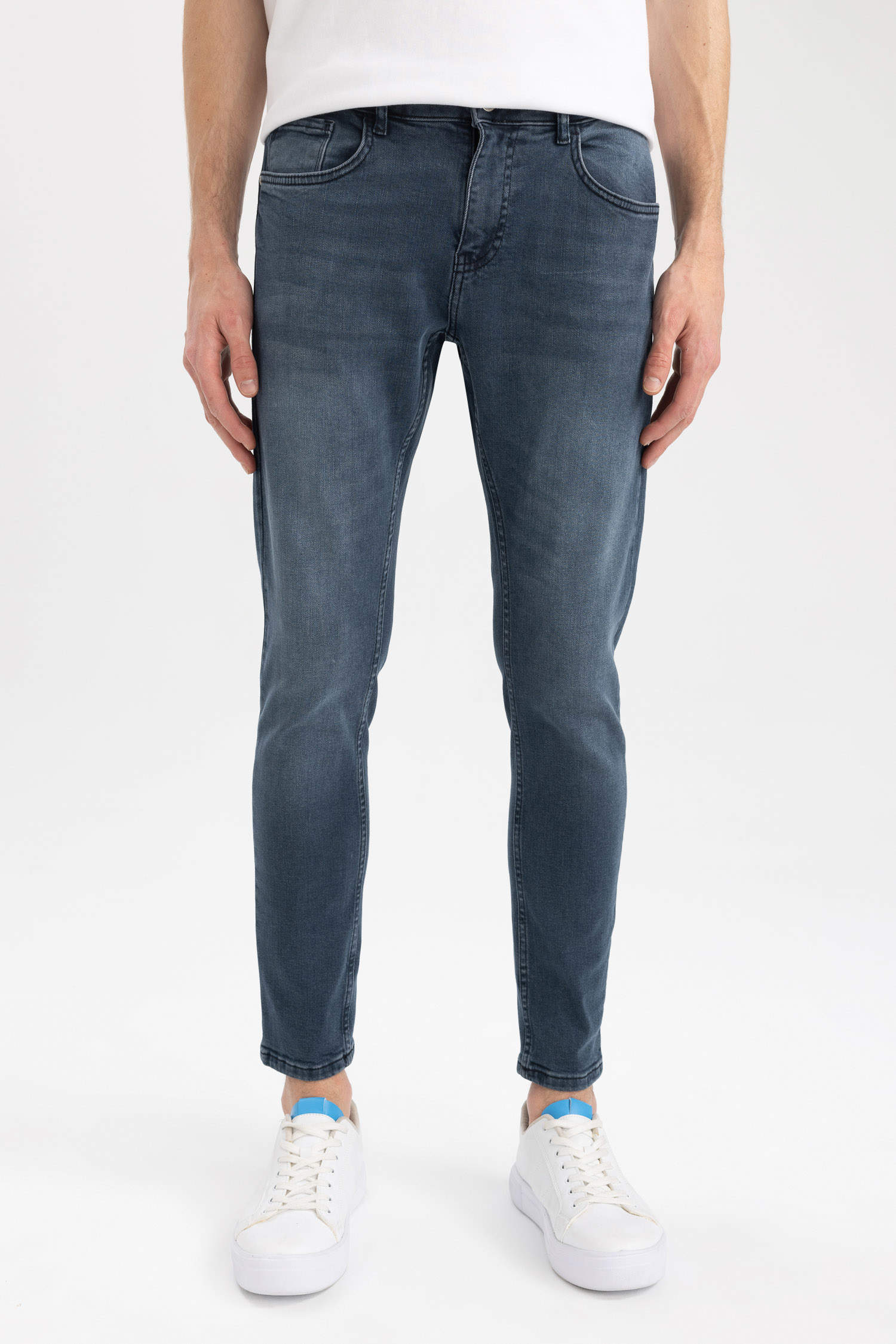 Indigo Man Slim Comfort Fit Jeans 2783848 | DeFacto
