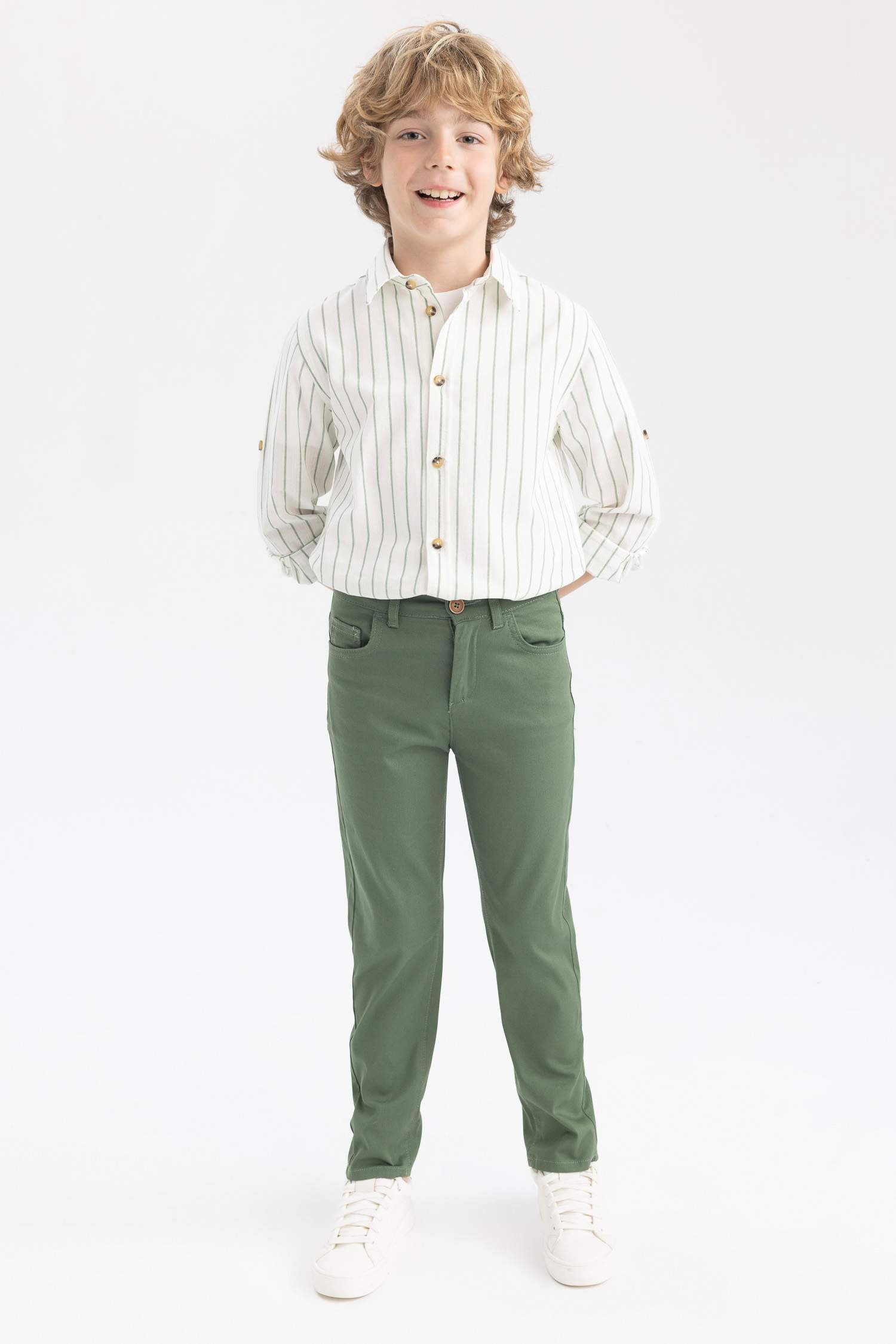 Брюки стандартного крою з габардину для хлопчиків