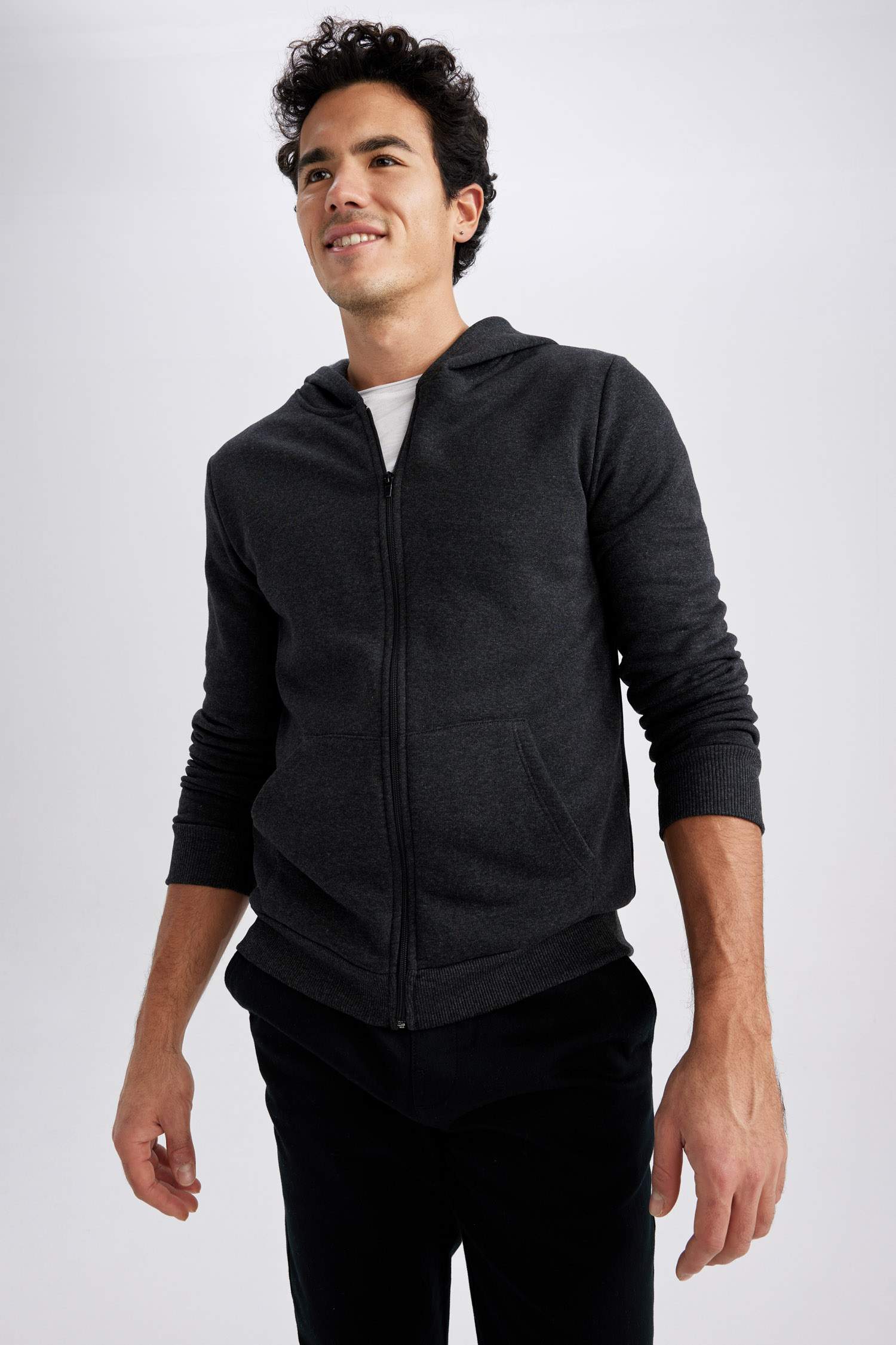 Світшот стандартного крою з капюшоном для чоловіків