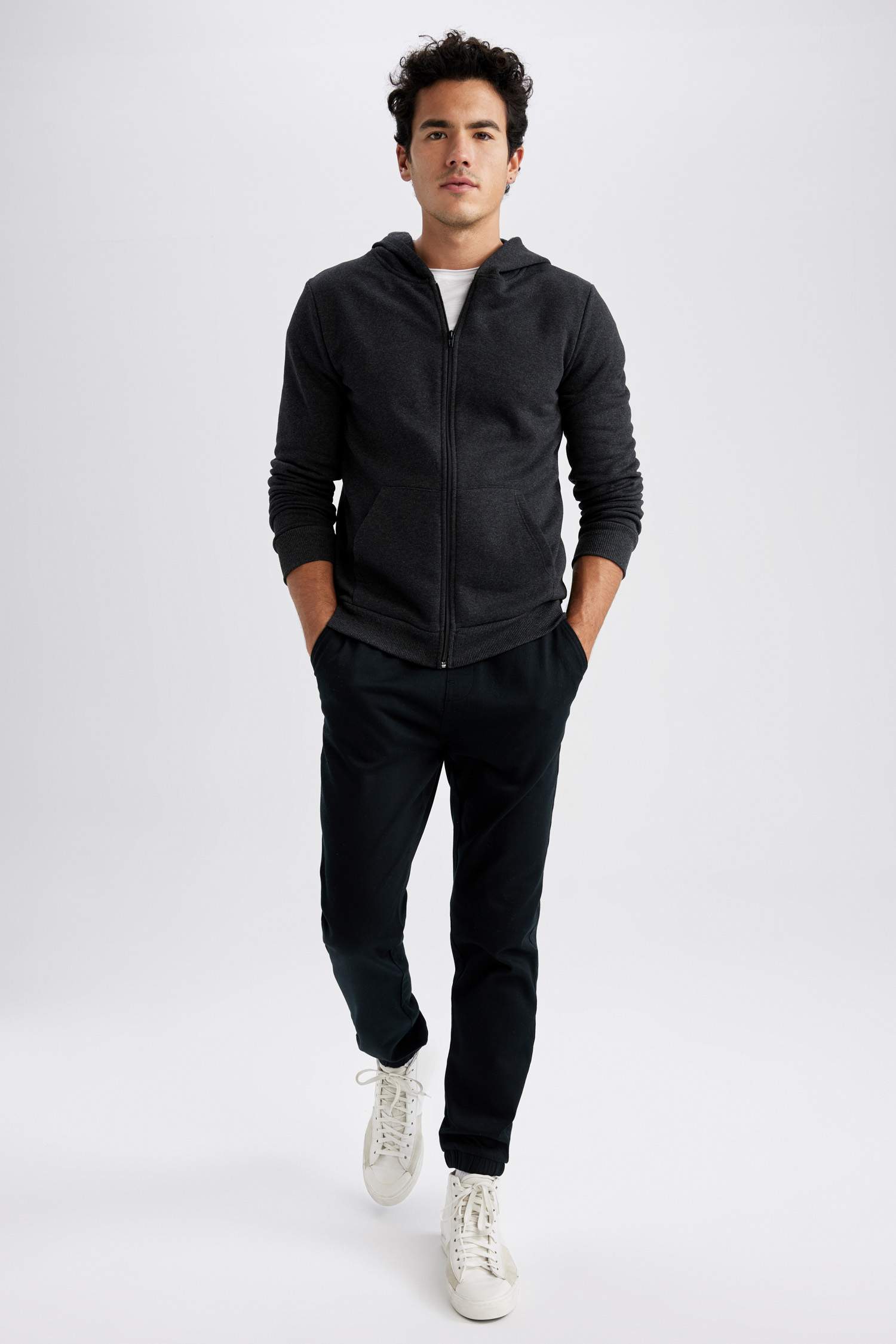 Світшот стандартного крою з капюшоном для чоловіків