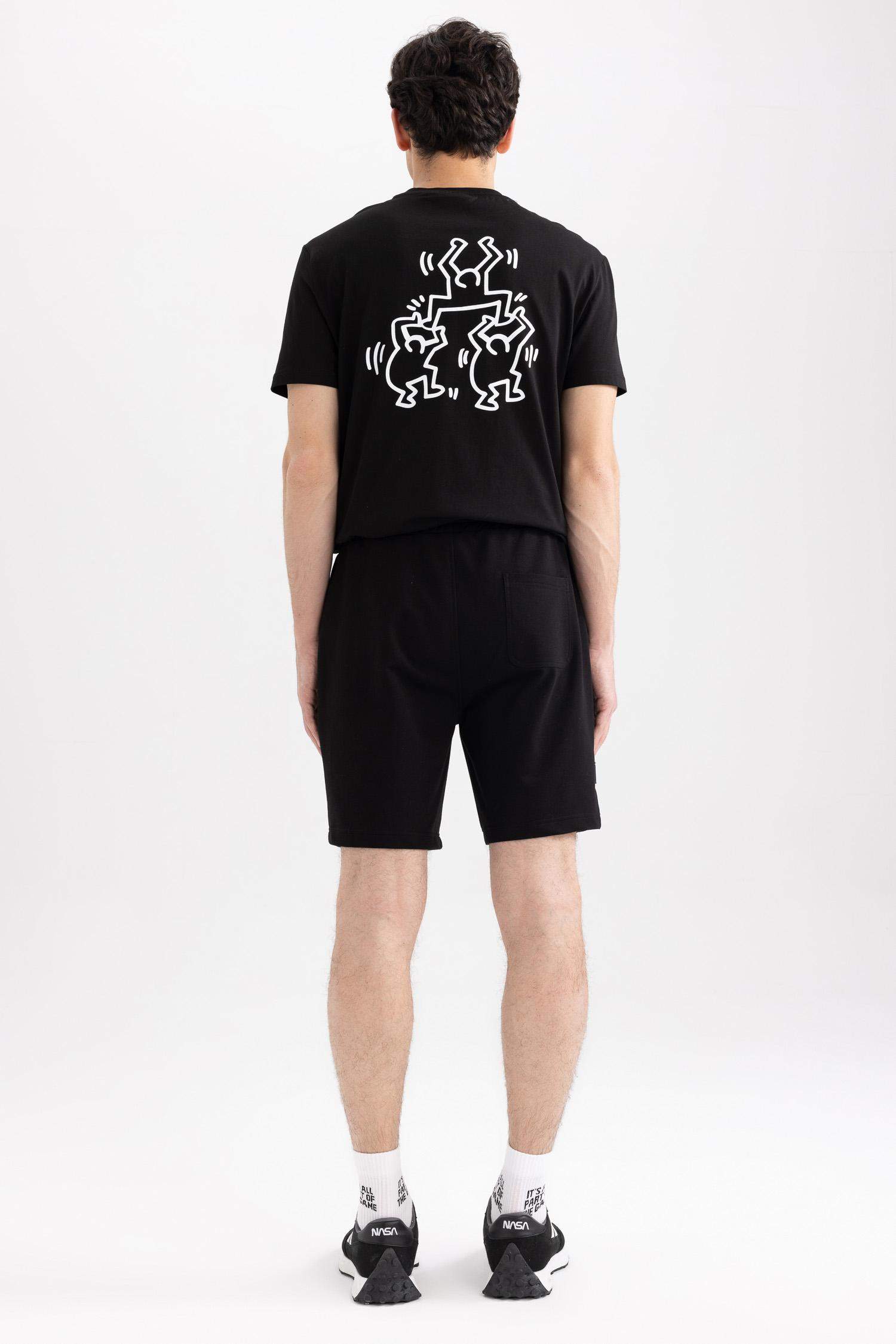 Short droit Keith Haring à coupe régulière