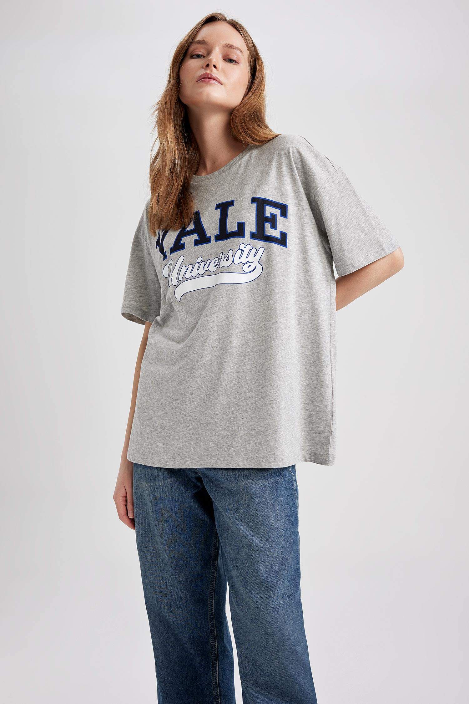 Yale University Oversize Fit Bisiklet Yaka Sırt Baskılı Kısa Kollu Tişört