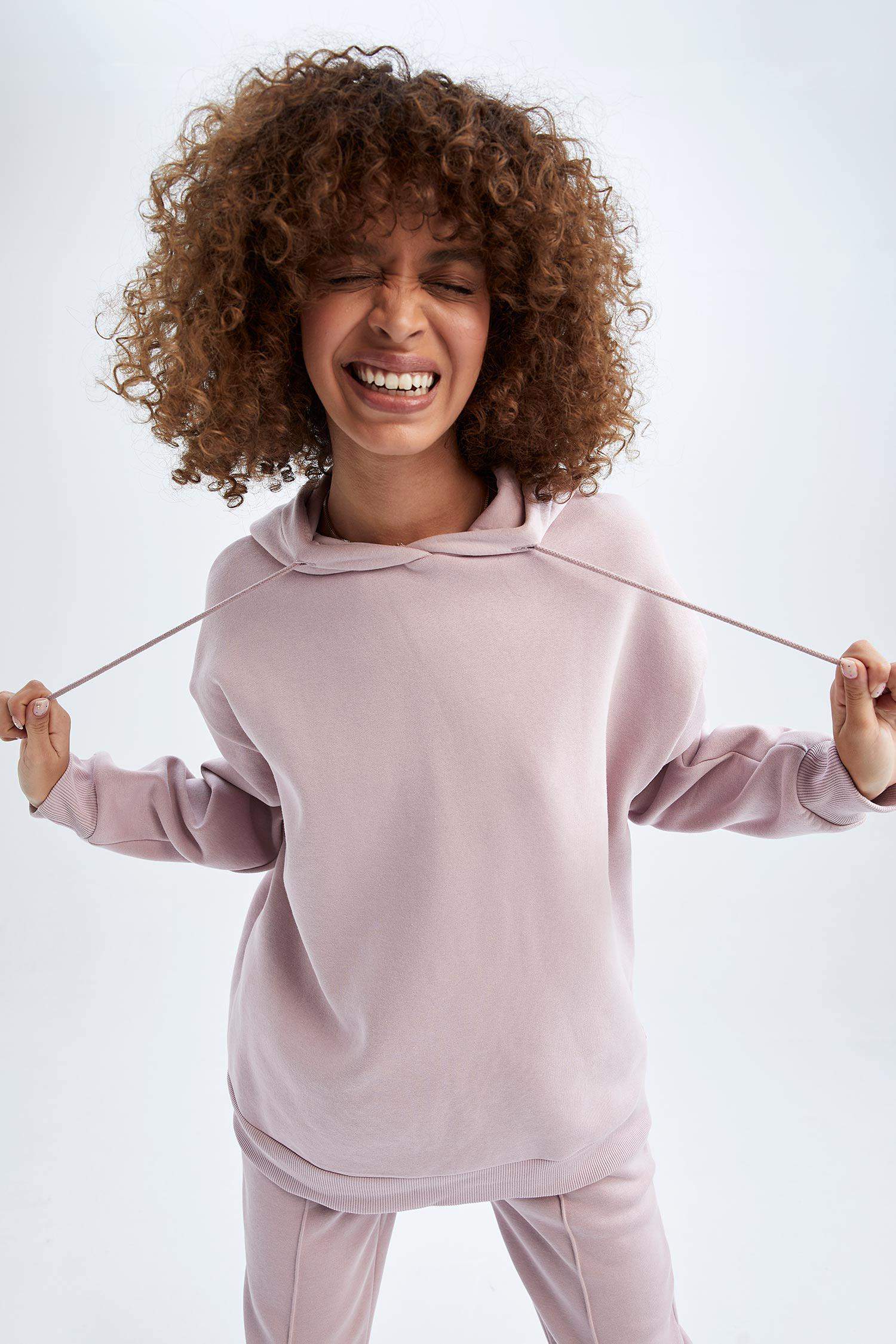 سويت شيرت اوفر سايز رياضي من DeFactoFit