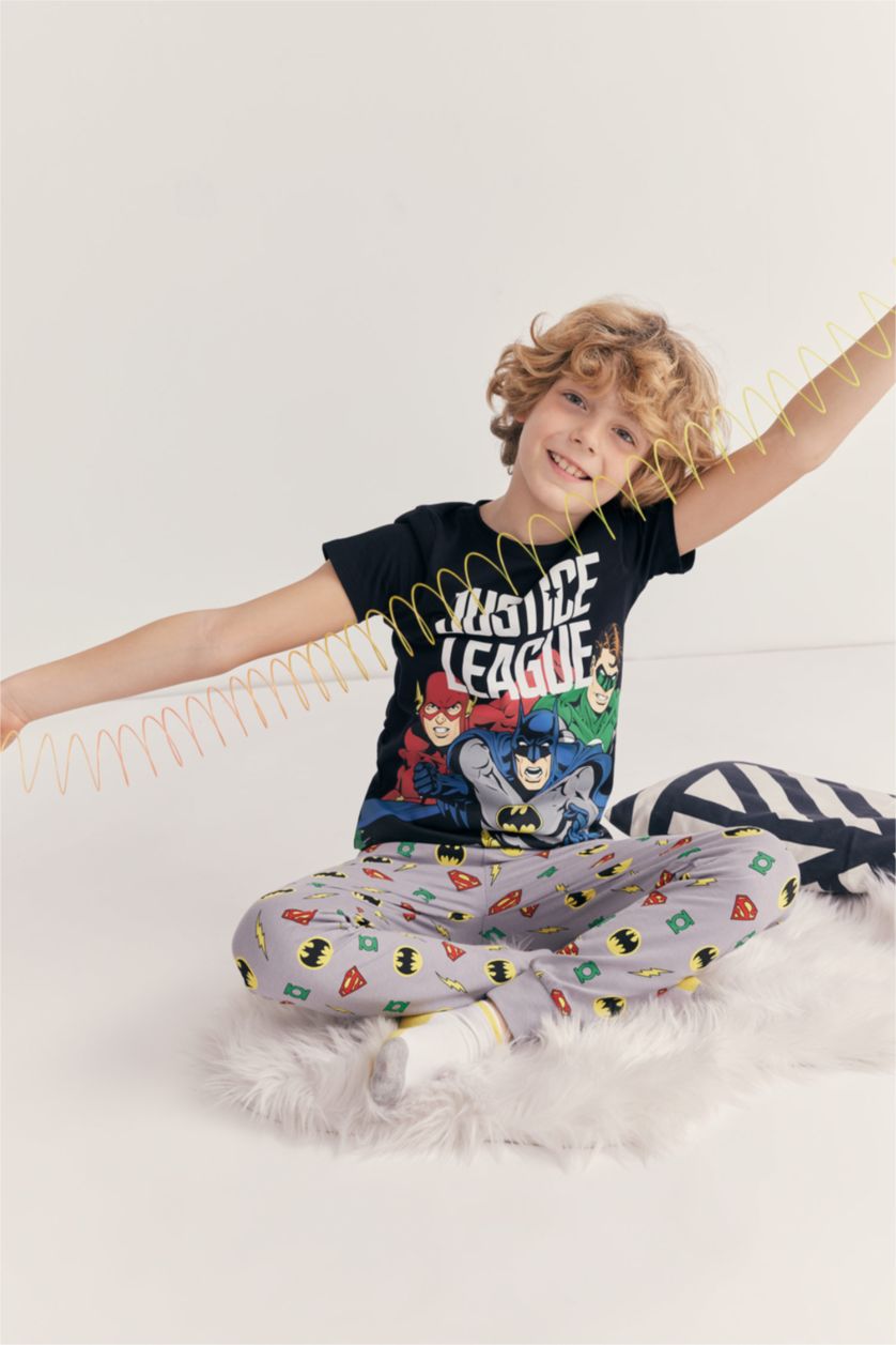 BOYS & TEENS Black Boy Regular Fit Justice League Licensed Pajamas