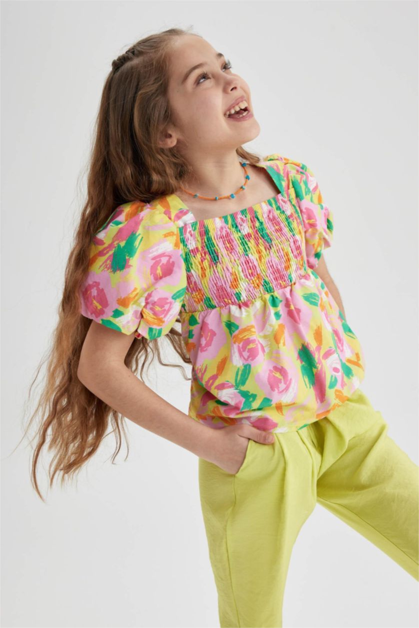 GIRLS & TEENS Green Girl Square Collar Short Sleeve Blouse