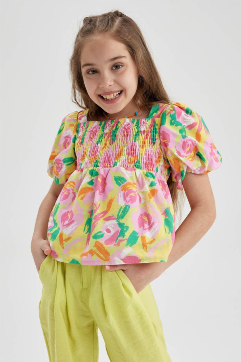 GIRLS & TEENS Green Girl Square Collar Short Sleeve Blouse