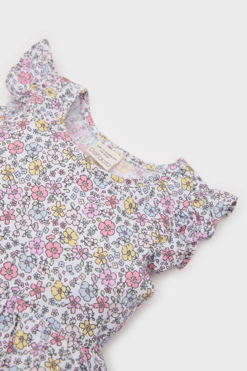 طفلة صغيرة بيج فاتح فستان بناتي قصة عادية نص كم بياقة مستديرة