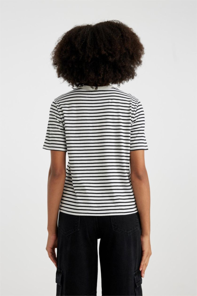 نساء أبيض تي شيرت قطن قصة عادية وياقة مستديرة