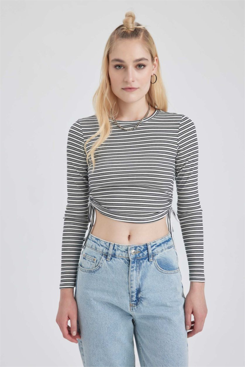 Женщины Белый Кофта в полоску с круглым вырезом