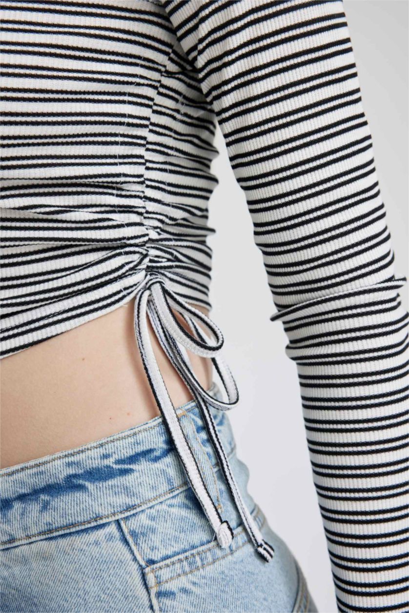 Женщины Белый Кофта в полоску с круглым вырезом