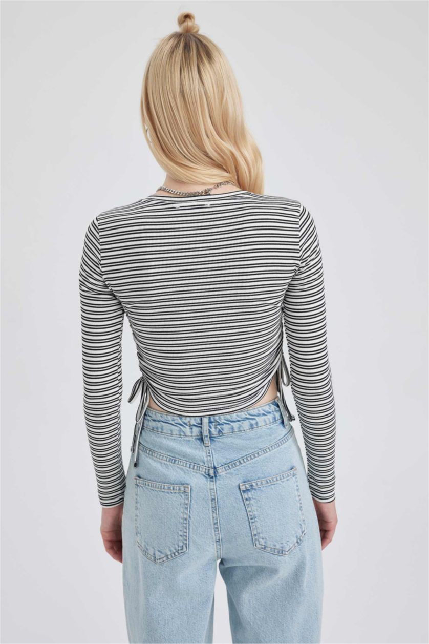 Женщины Белый Кофта в полоску с круглым вырезом