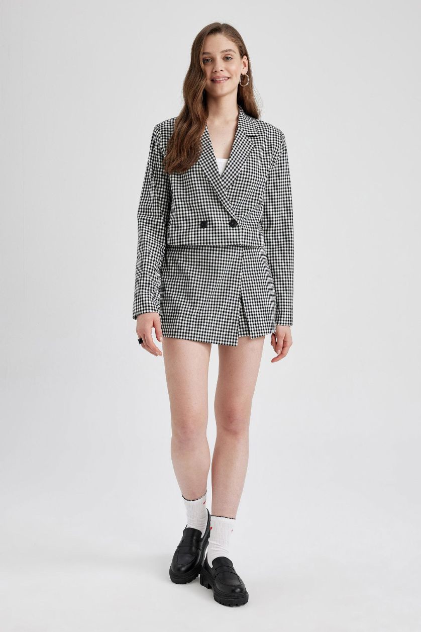 حريمي أسود شورت قصة عادية