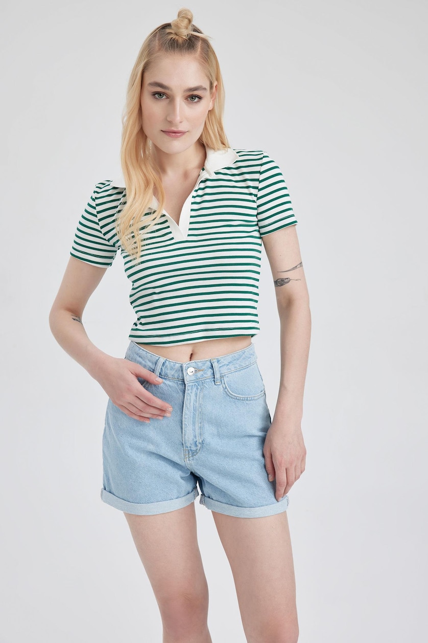 Women Green Slim Fit Camisole Short Sleeve T-Shirt