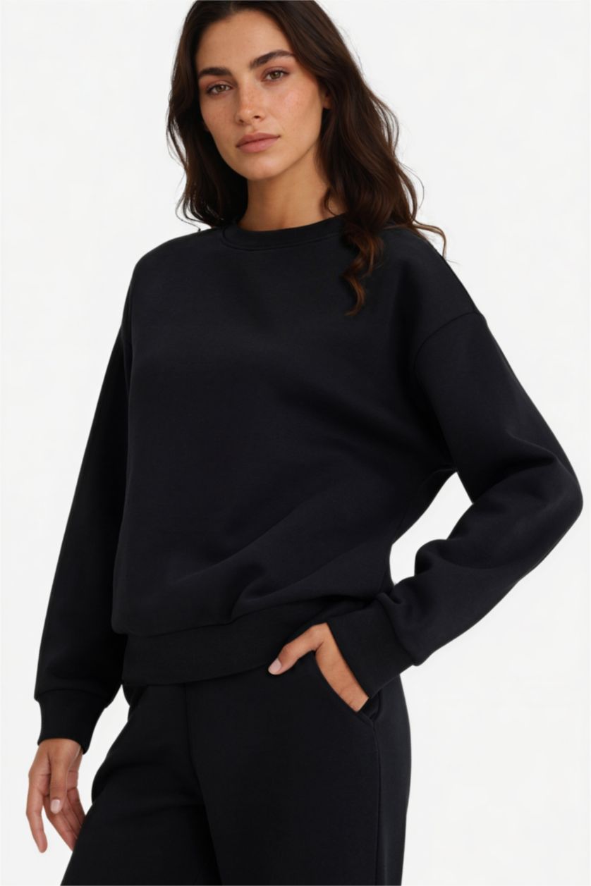 نساء أسود سويت شيرت عادي قصة مريحة برقبة مستديرة