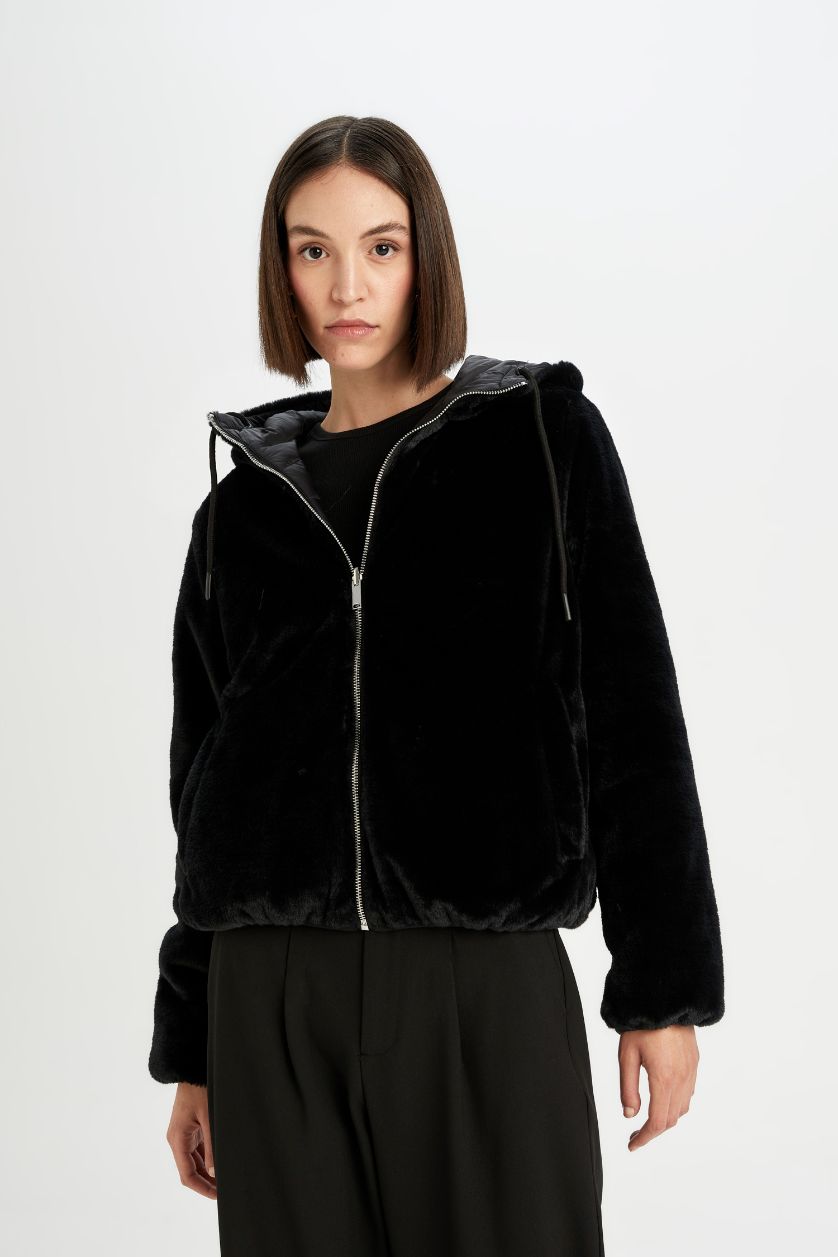 Kadın Siyah Su İtici Şişme Mont Kapüşonlu Çift Taraflı Fermuarlı Cepli Pelüş