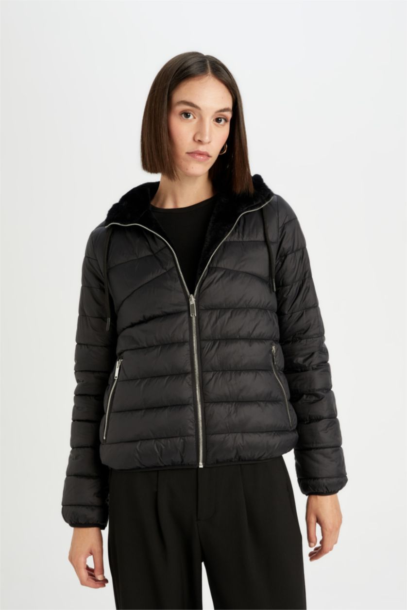 Kadın Siyah Su İtici Şişme Mont Kapüşonlu Çift Taraflı Fermuarlı Cepli Pelüş