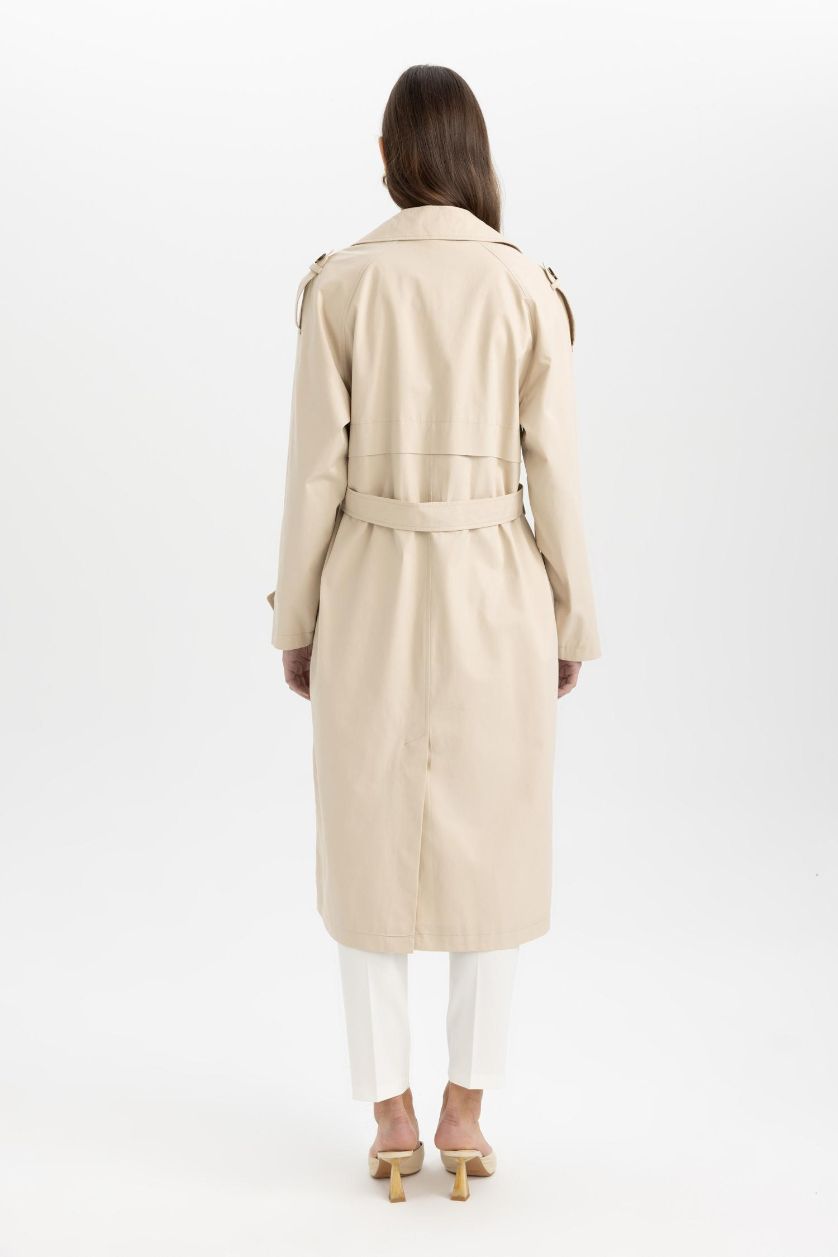 Kadın Ekru Su Geçirmez Uzun Trençkot Kruvaze Yaka Düğmeli Cepli Kemerli Apoletli