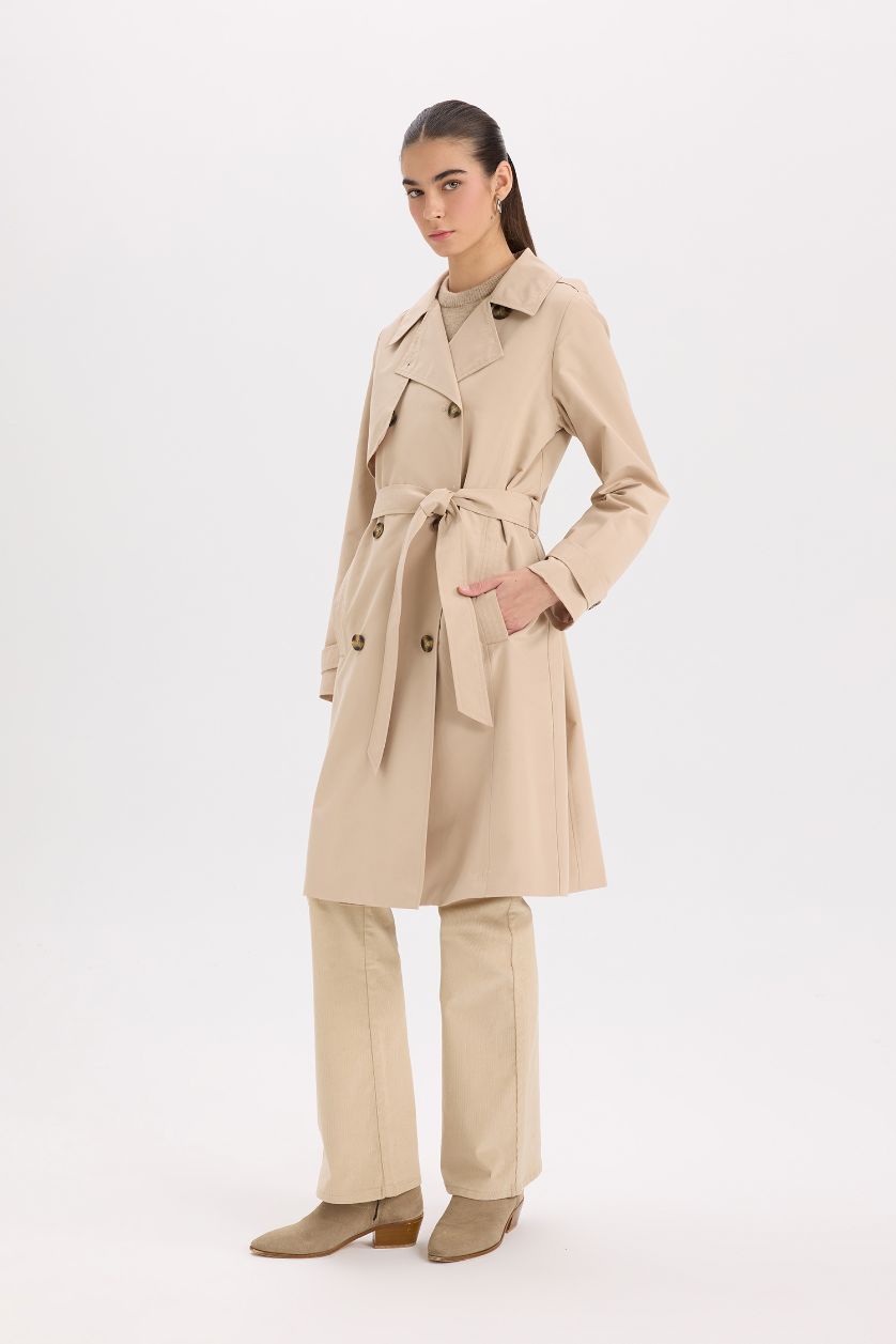 Kadın Camel Su Geçirmez Mevsimlik Trençkot Kruvaze Yaka Düğmeli Cepli Kemerli Apoletli