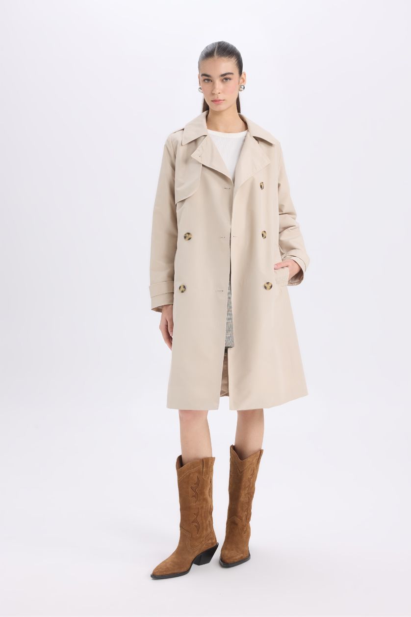 Kadın Ekru Su Geçirmez Mevsimlik Trençkot Kruvaze Yaka Düğmeli Cepli Kemerli Apoletli