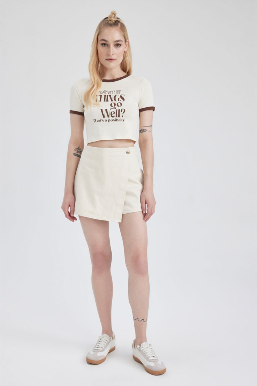 نساء اوف وايت تيشيرت مطبوع برقبة مستديرة