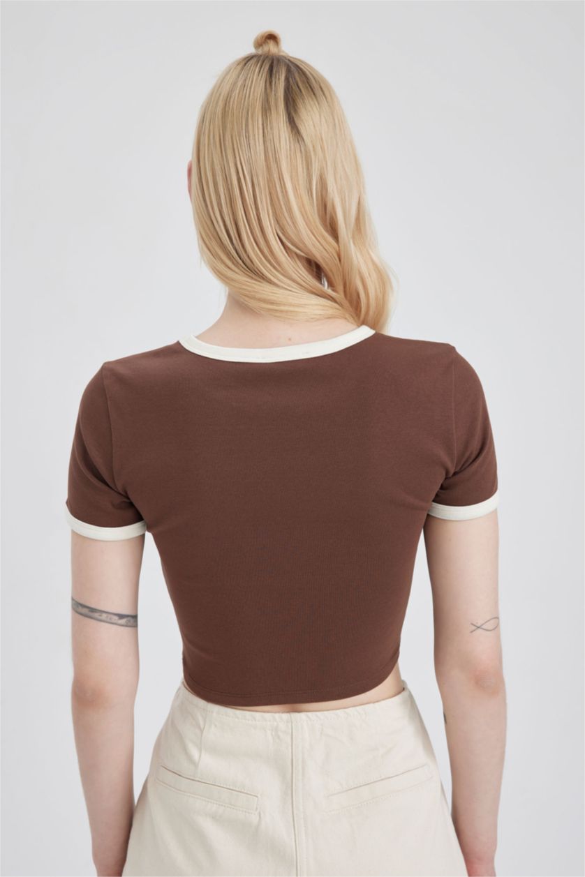 Kadın Kahve Fıtted Bisiklet Yaka Baskılı Ribana Kısa Kollu Tişört
