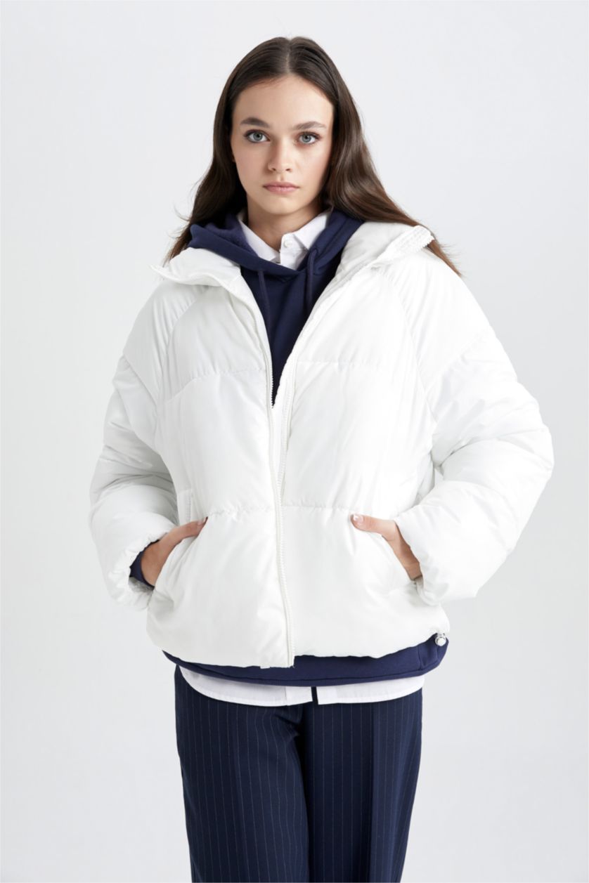 نساء أبيض (000) قمصلة نفخ مبطن بفرو بغطاء للراس مقاوم للماء