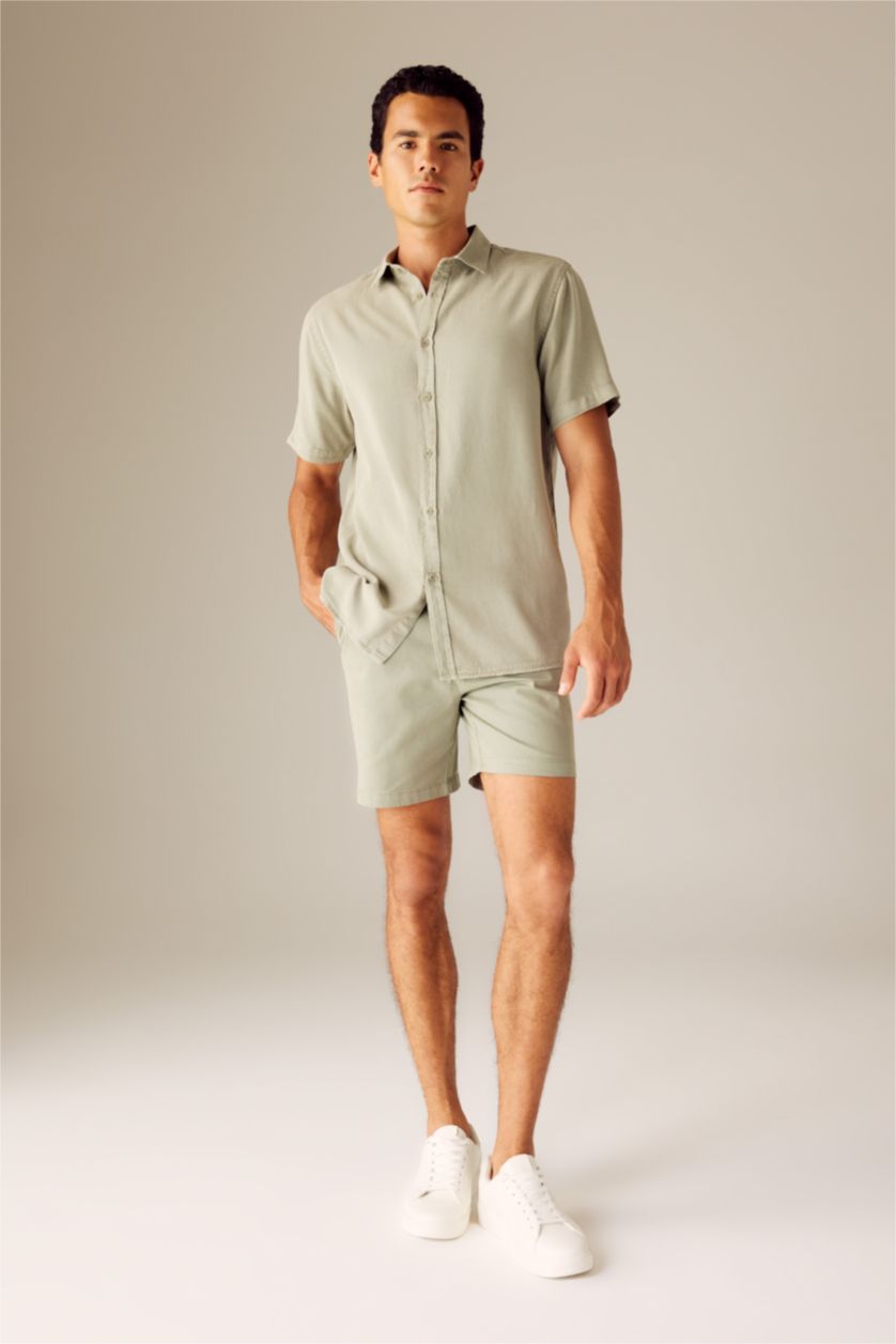 Ерлер ашық жасыл Бермуда