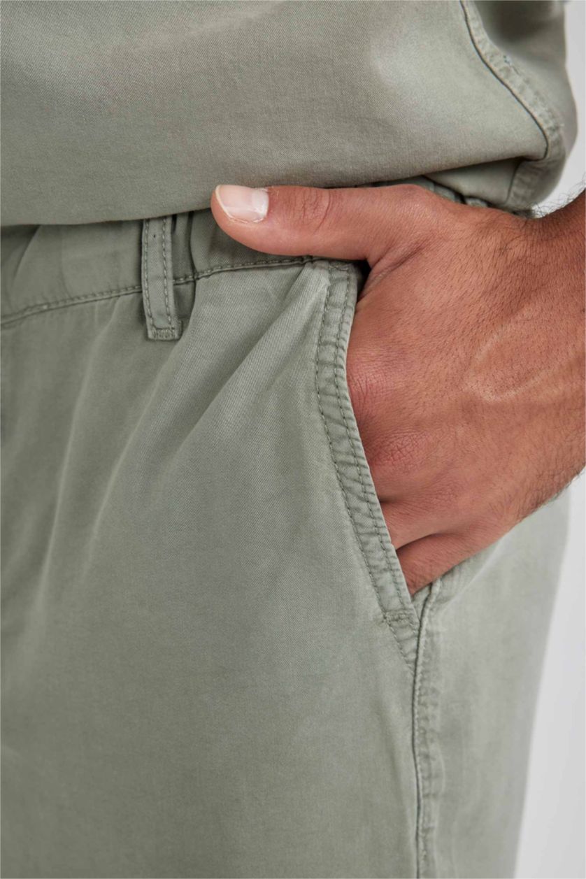 Ерлер ашық жасыл Бермуда