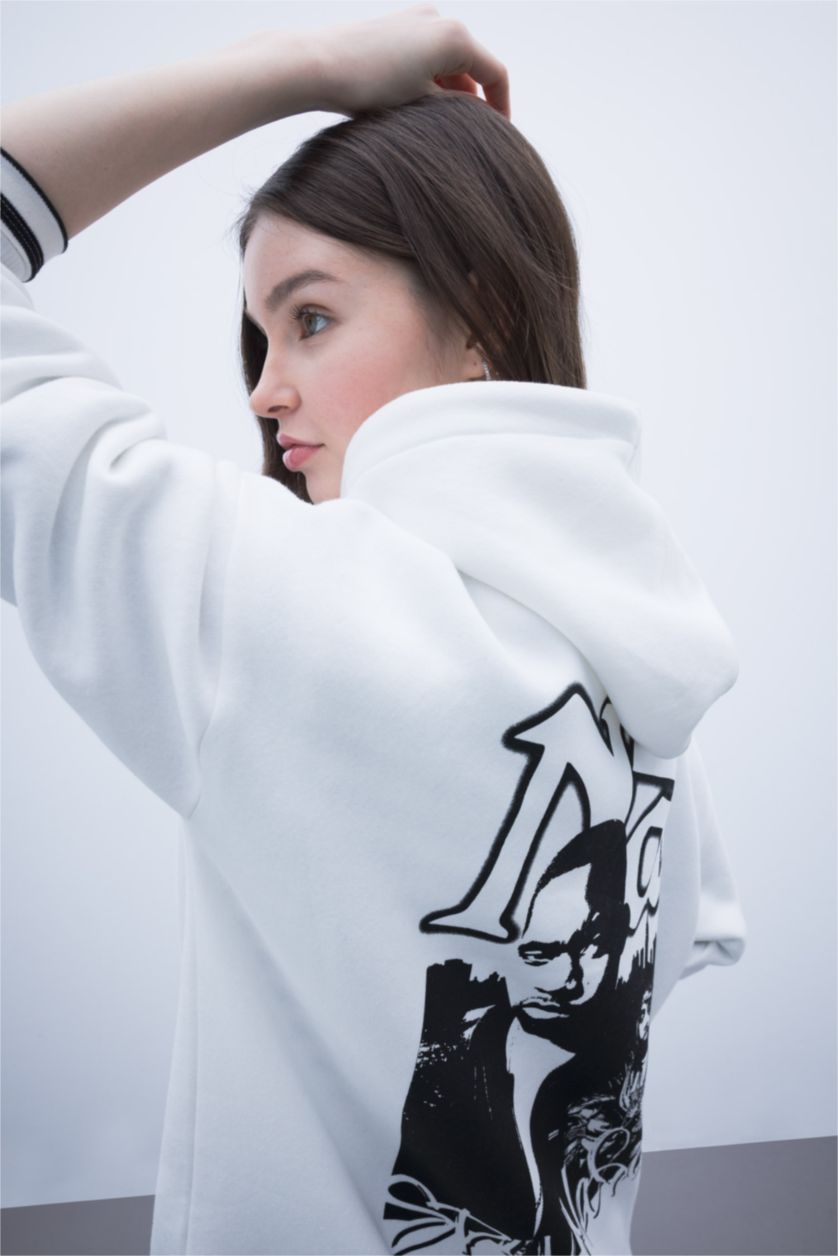 Жіночий Кремовий Світшот оверсайз з капюшоном з принтом з товстої тканини для жінок