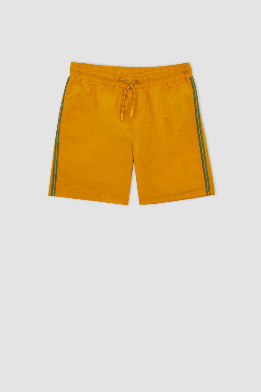 أولاد أصفر شورت بحر ولادي