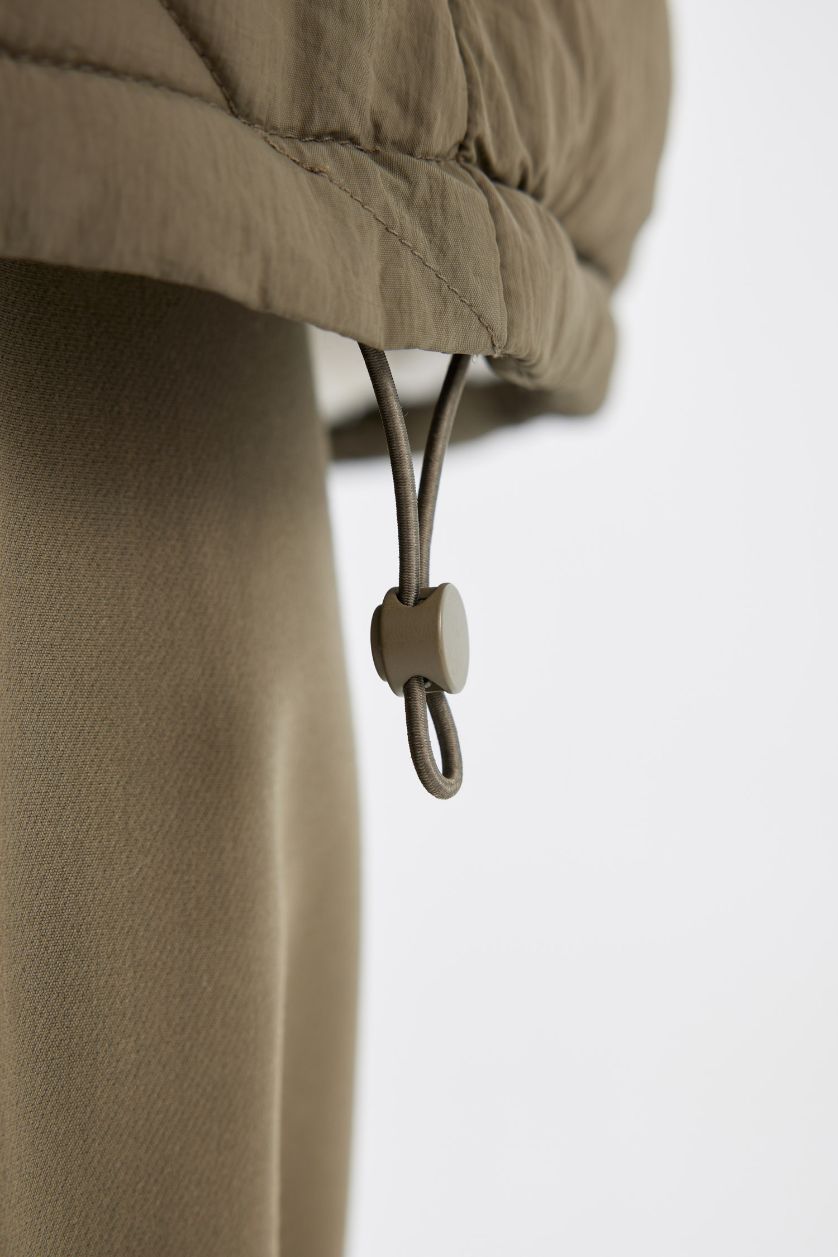 Kadın Haki Su Geçirmez Puffer Şişme Mont Kapitoneli İçi Suni Kürklü Rüzgar Geçirmez Cepli