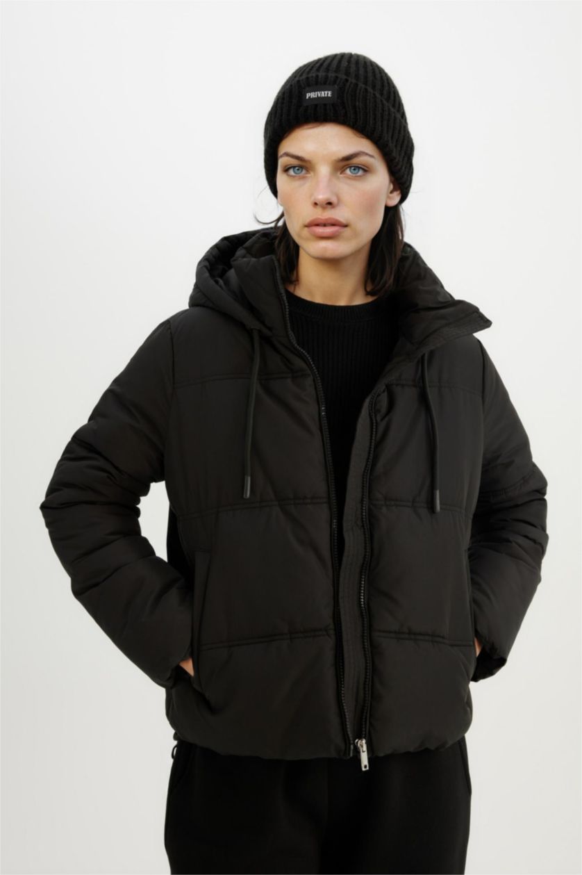 Kadın Siyah Su Geçirmez Mont