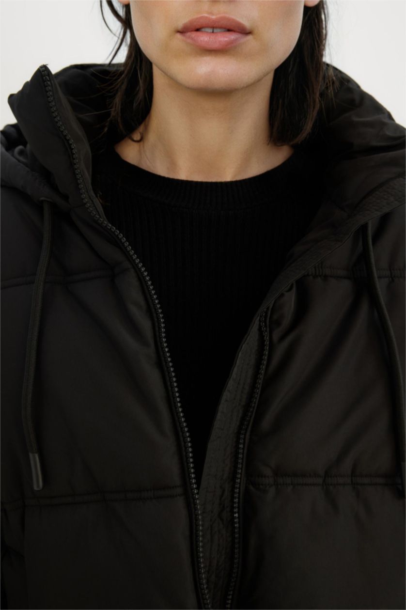 Kadın Siyah Su Geçirmez Mont