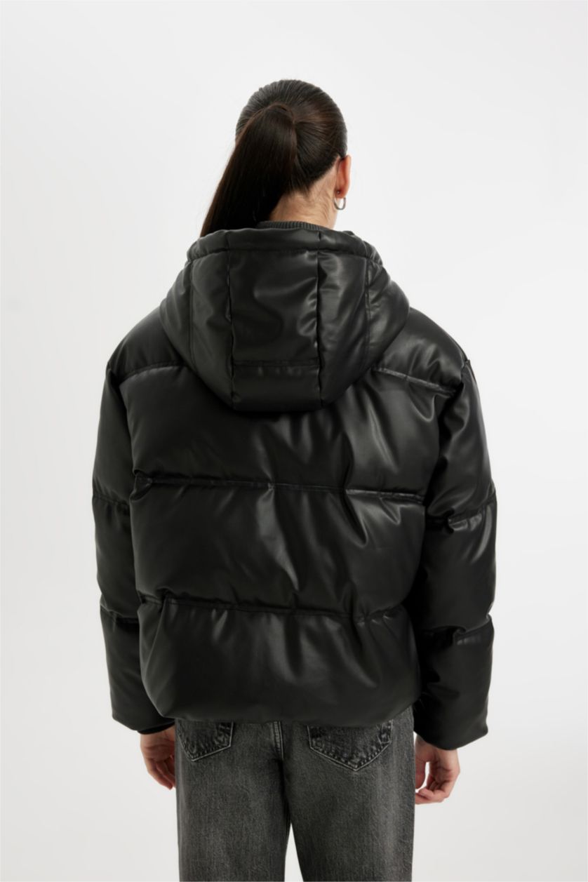 نساء أسود قمصلة نفخ قصة عادية بغطاء للرأس مقاوم للماء